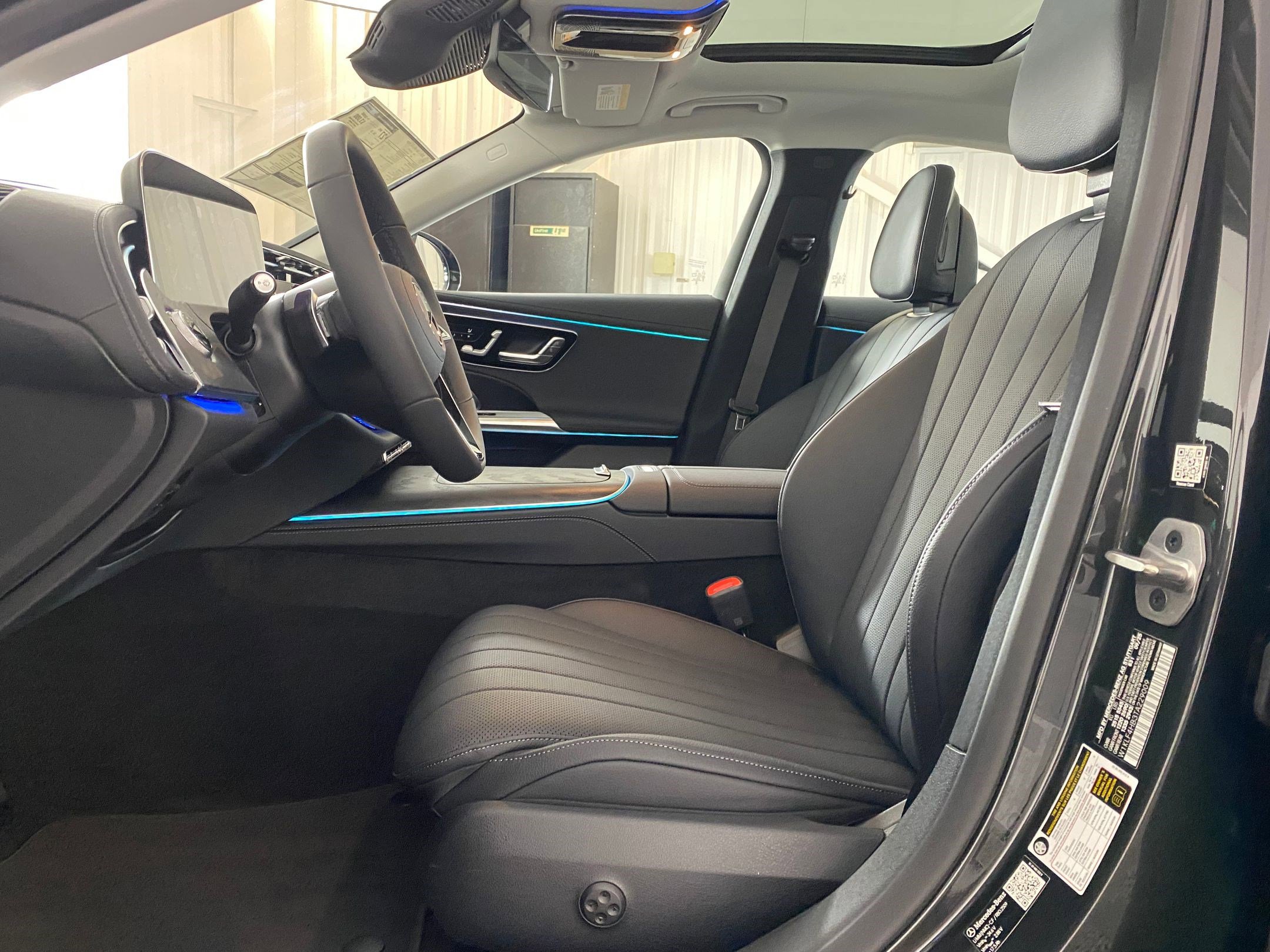 2026 Mercedes Benz E 4MATIC photo 4