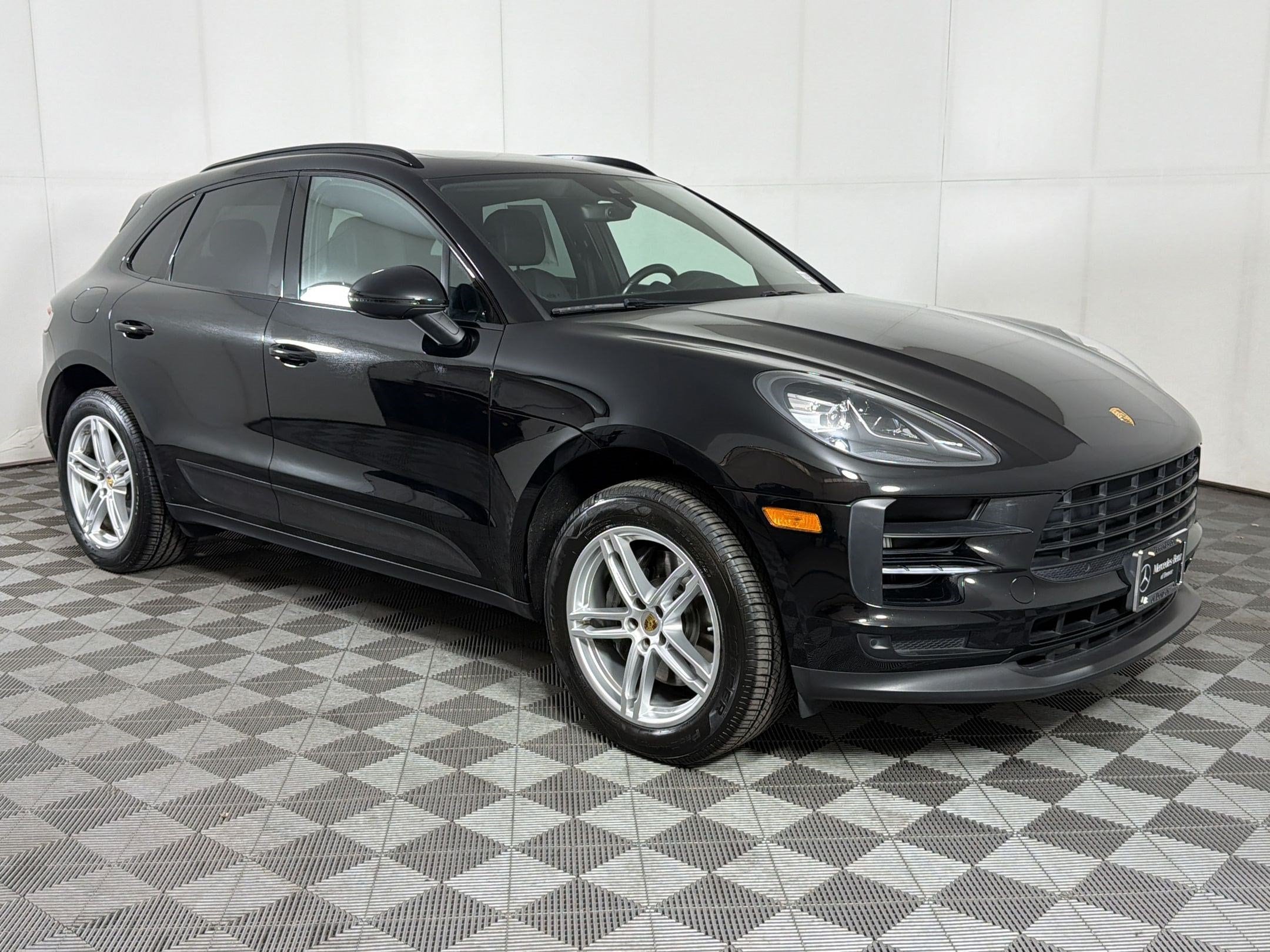 Macan S Sport Utility