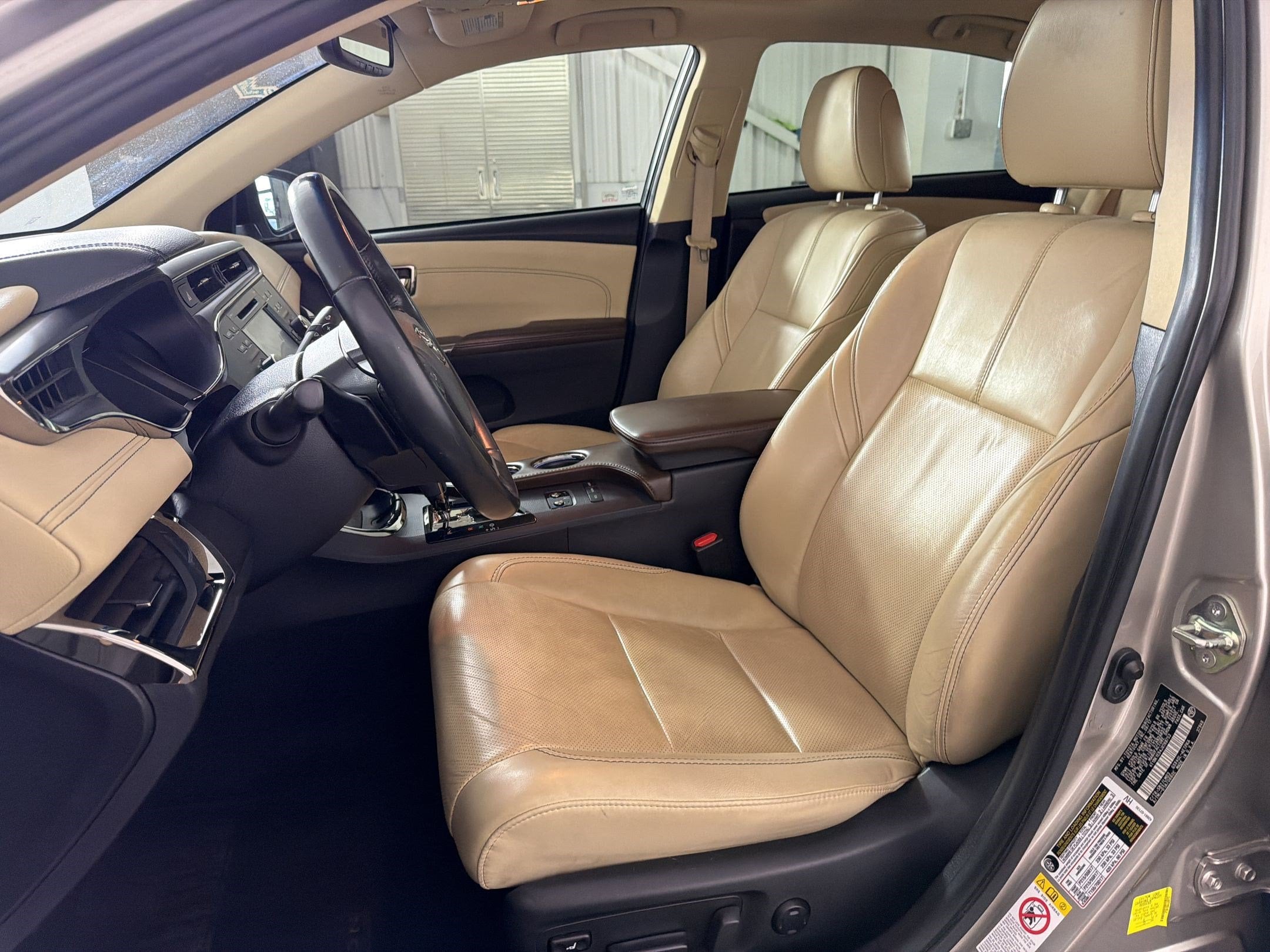 Avalon Limited 4dr Car