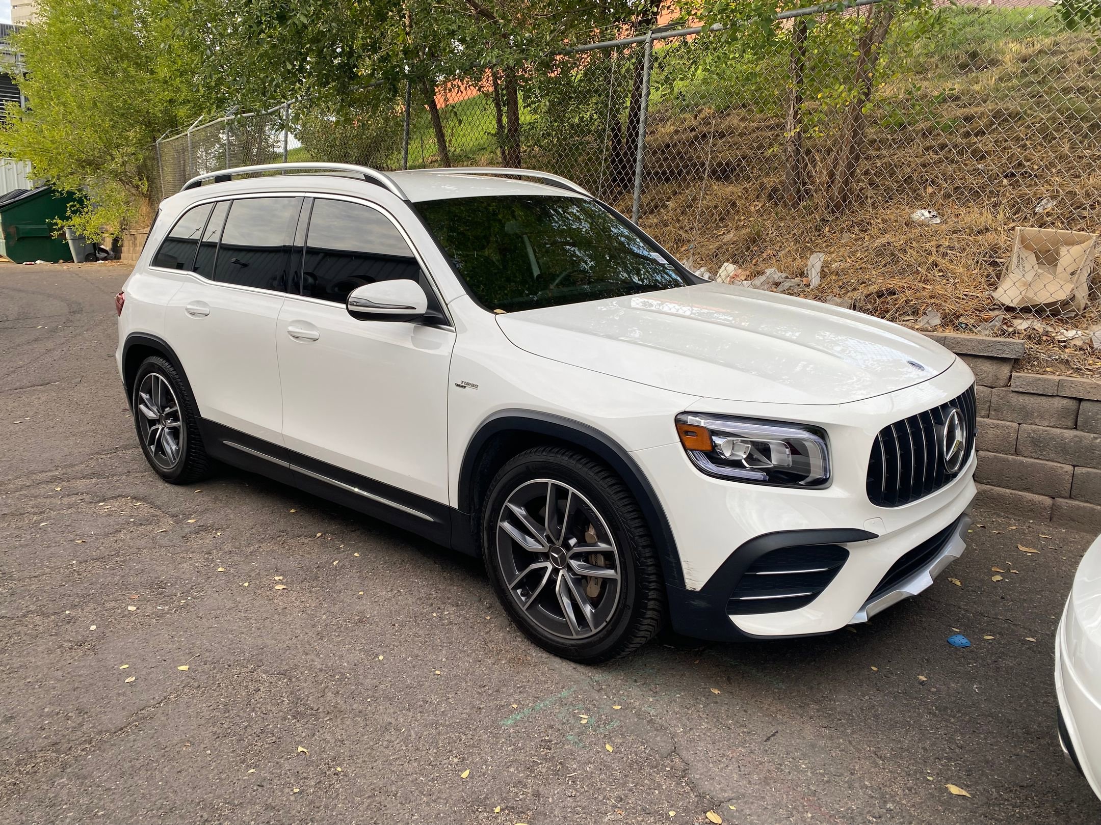 2022 Mercedes Benz GLB AMG 35 photo 3