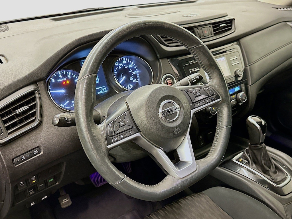 Used 2017 Nissan Rogue SV SUV