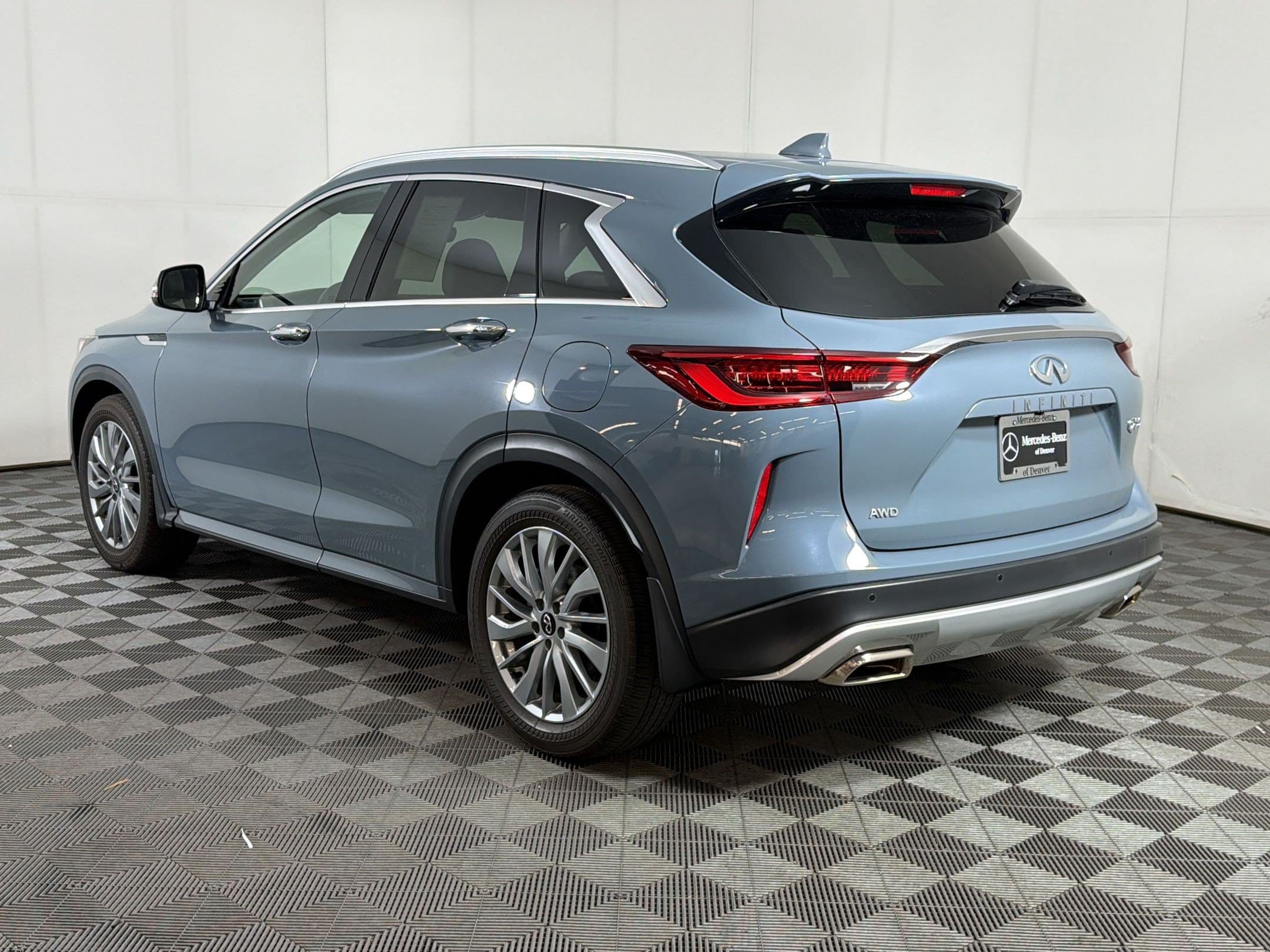 QX50 LUXE Sport Utility