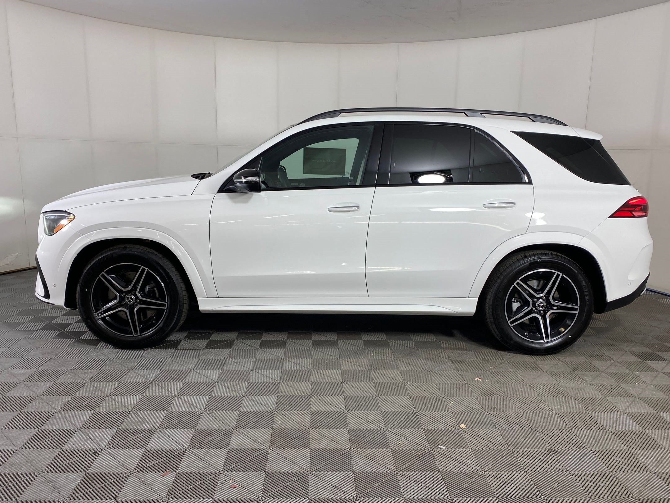 2026 Mercedes-Benz GLE GLE350 - Photo 2
