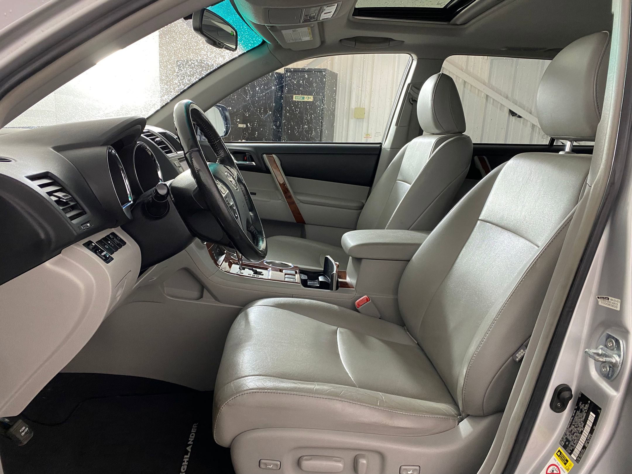 2012 Toyota Highlander Limited photo 4