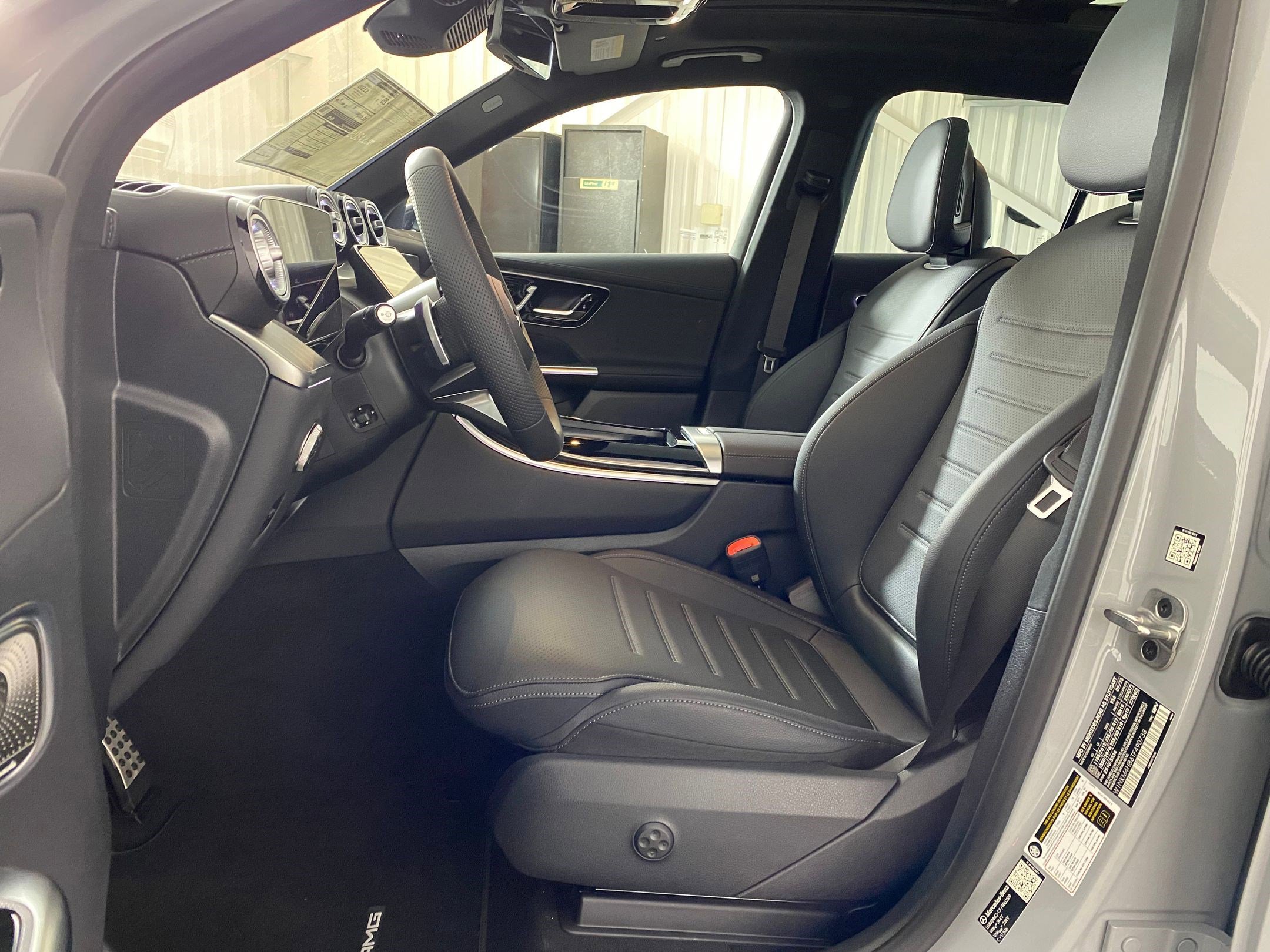 2026 Mercedes Benz GLC 300 4MATIC photo 4