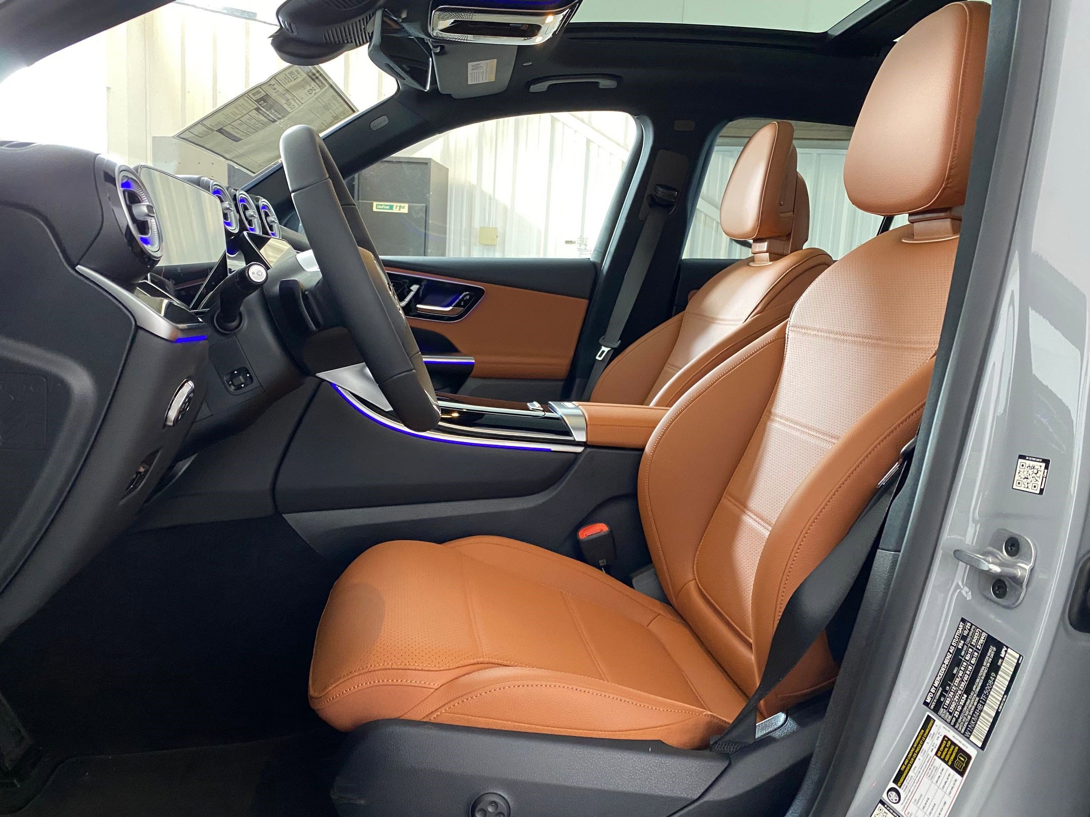 2026 Mercedes Benz GLC 300 4MATIC photo 4