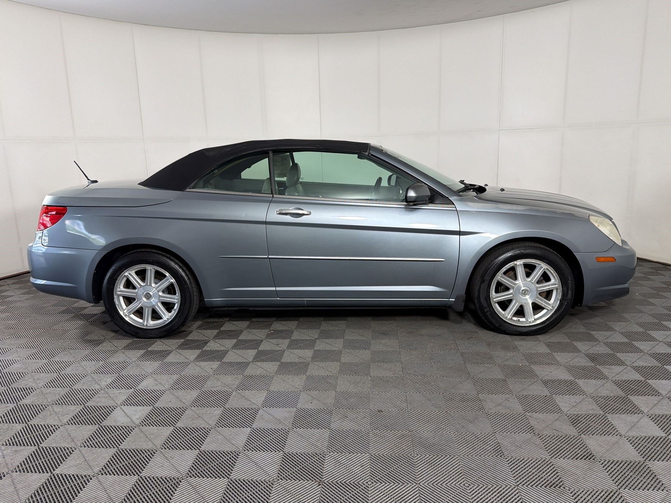 Sebring Limited Convertible