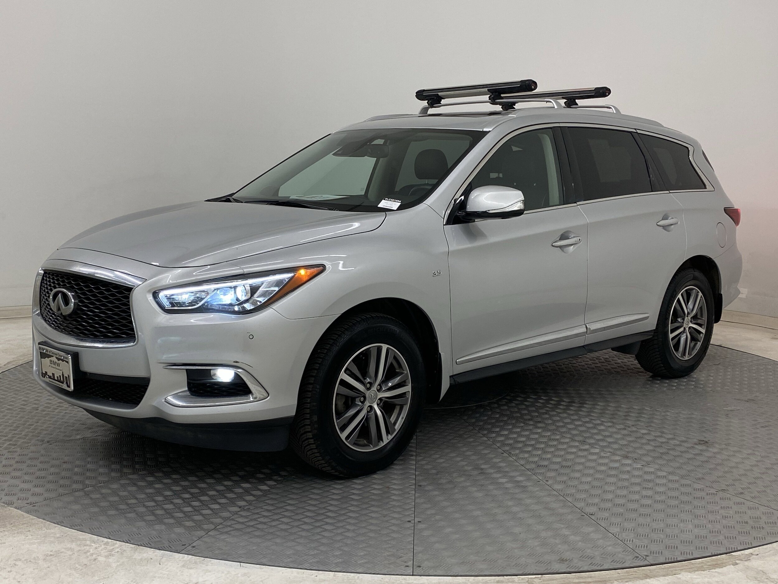 2020 Infiniti QX60 Luxe photo 3