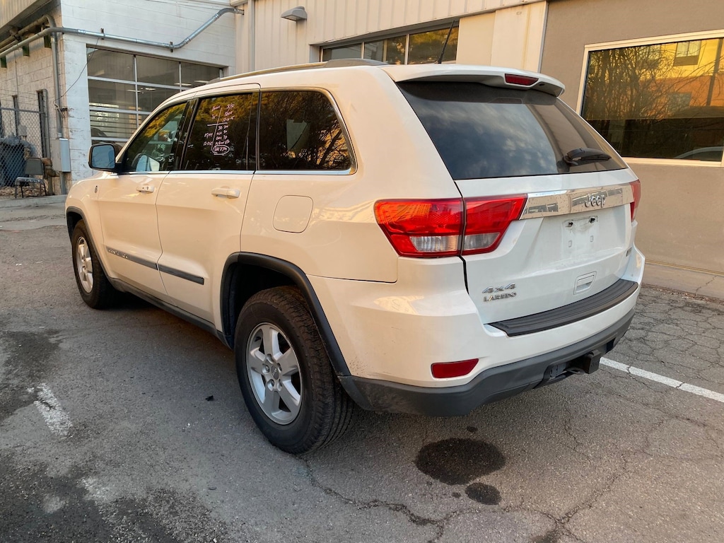 Used 2011 Jeep Grand Cherokee Laredo SUV