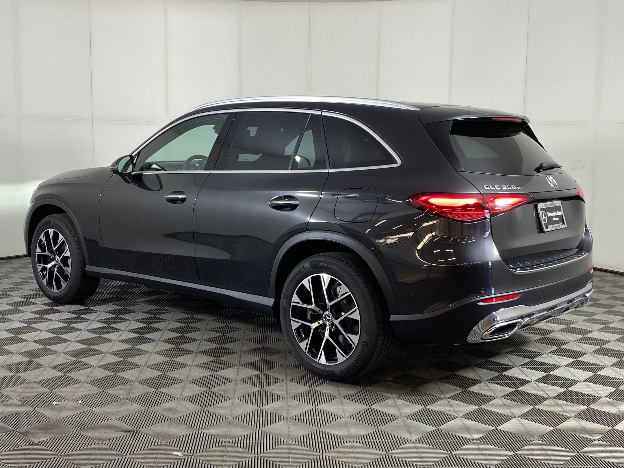 2026 Mercedes Benz GLC 350e 4MATIC photo 2