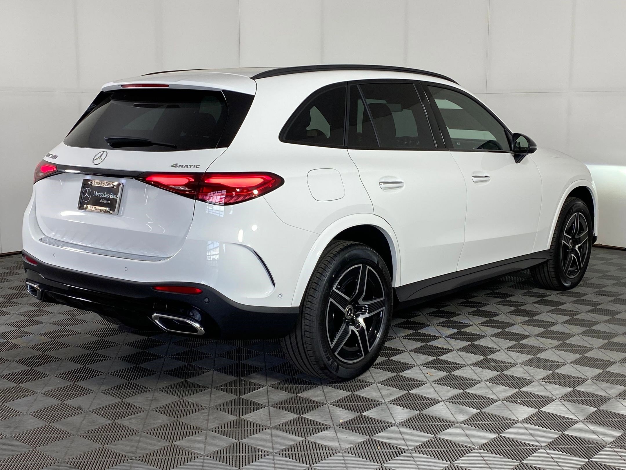 2026 Mercedes-Benz GLC Base - Photo 8