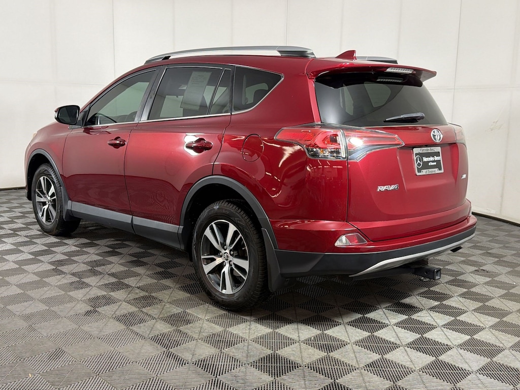 Used 2018 Toyota RAV4 XLE Sport Utility