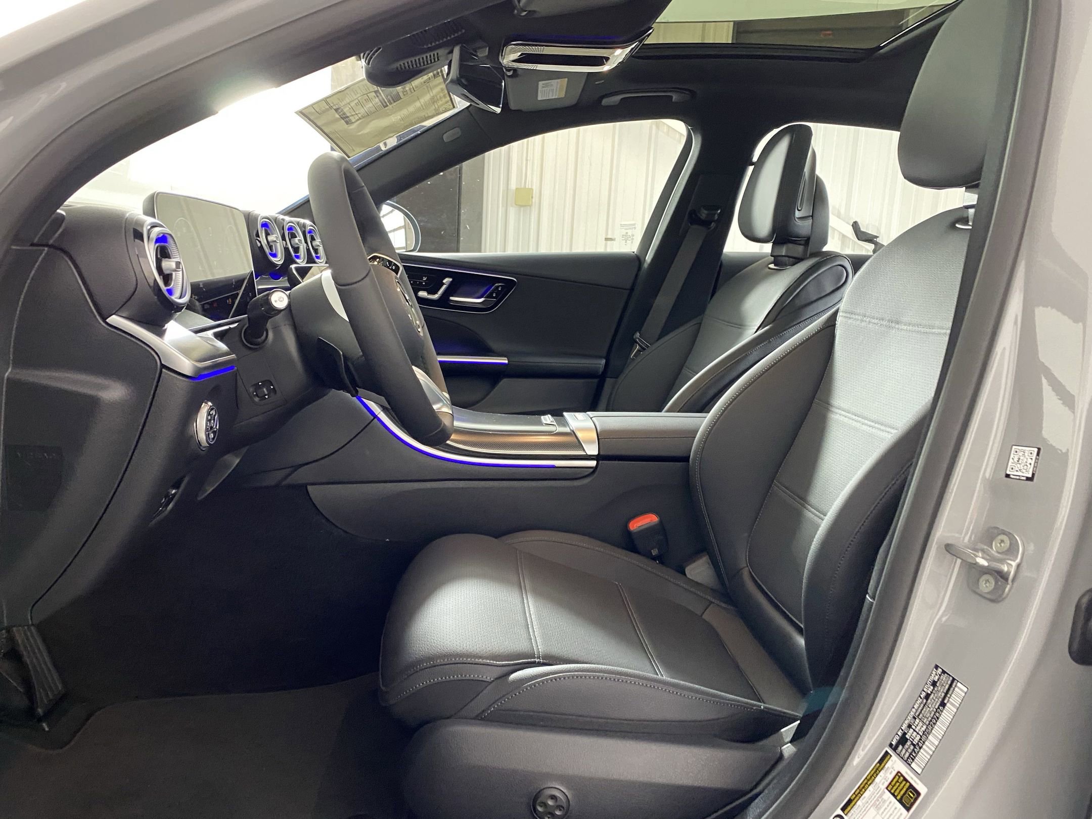 2025 Mercedes Benz C 300 4MATIC Sedan photo 4