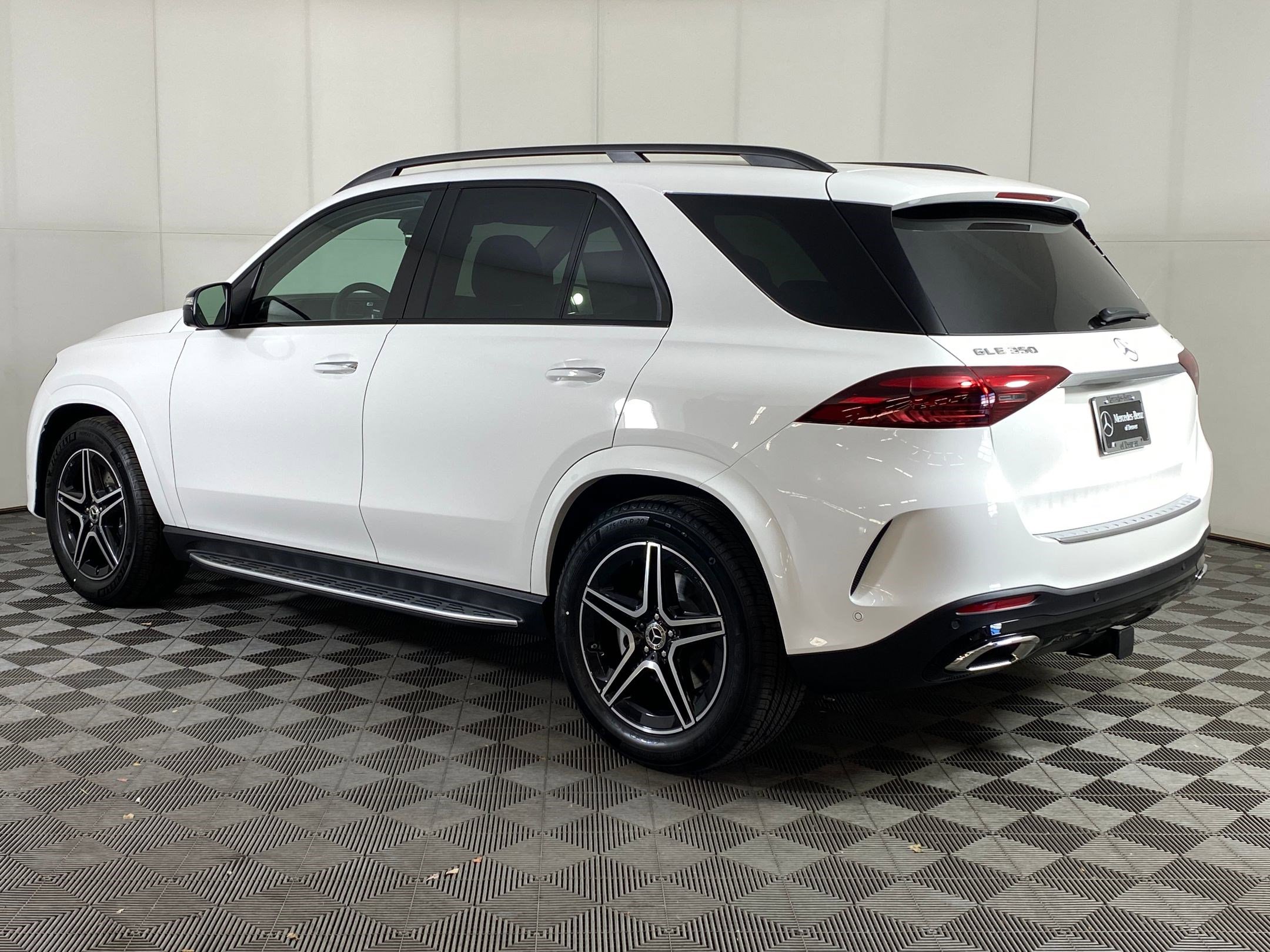 2026 Mercedes Benz GLE 350 4MATIC photo 3