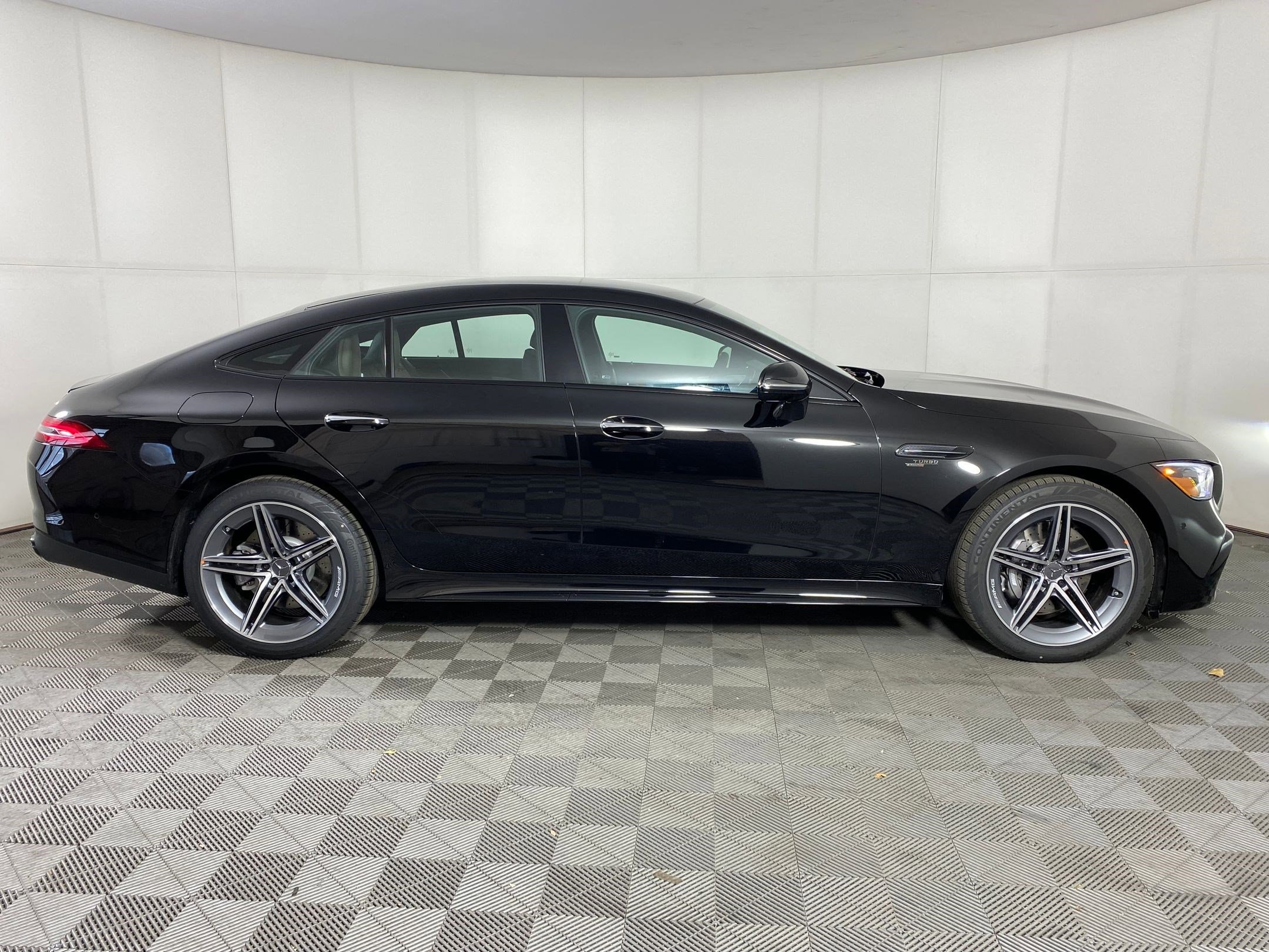 2026 Mercedes-Benz AMG GT 4-Door Coupe 43 - Photo 7
