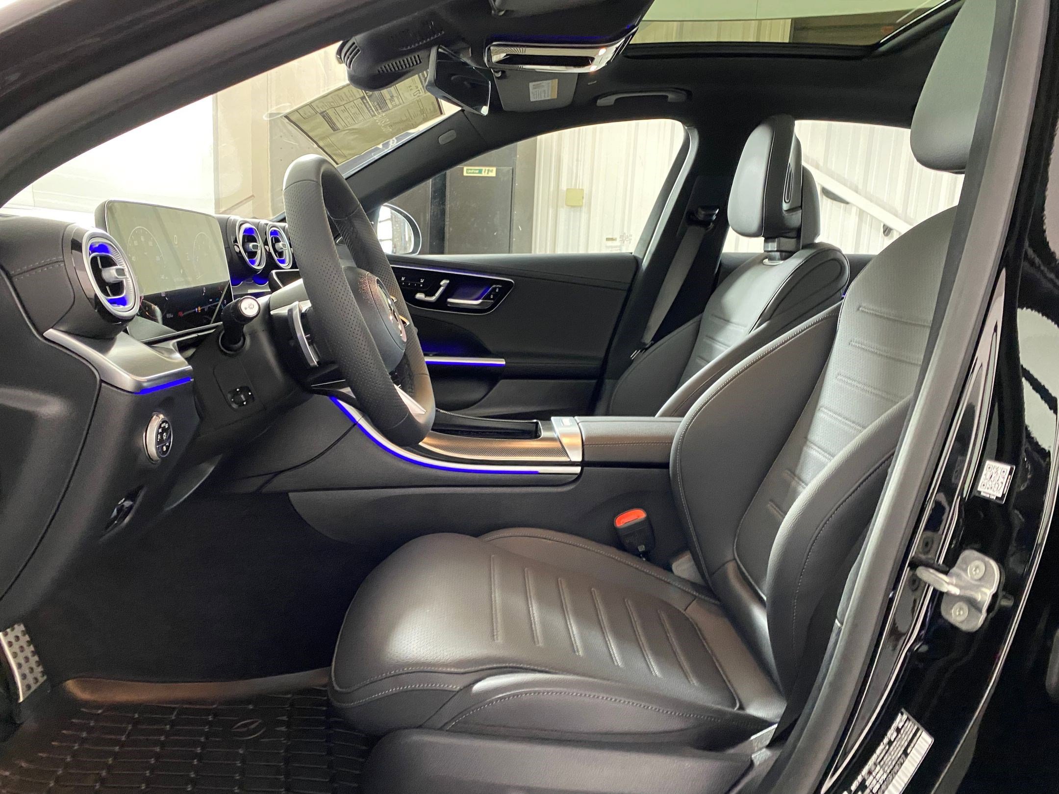 2025 Mercedes Benz C 300 4MATIC Sedan photo 4