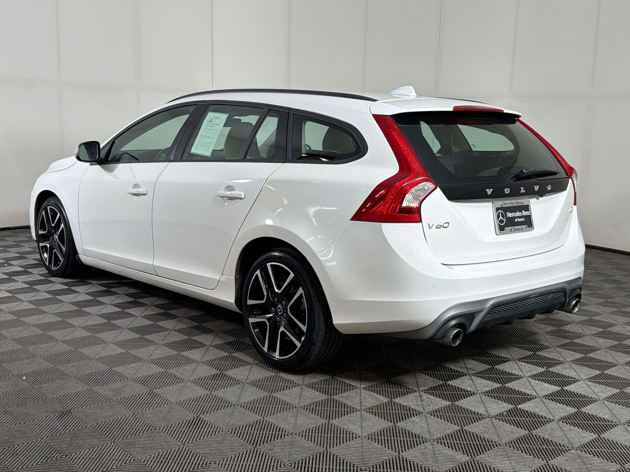 V60 T5 Dynamic Station Wagon