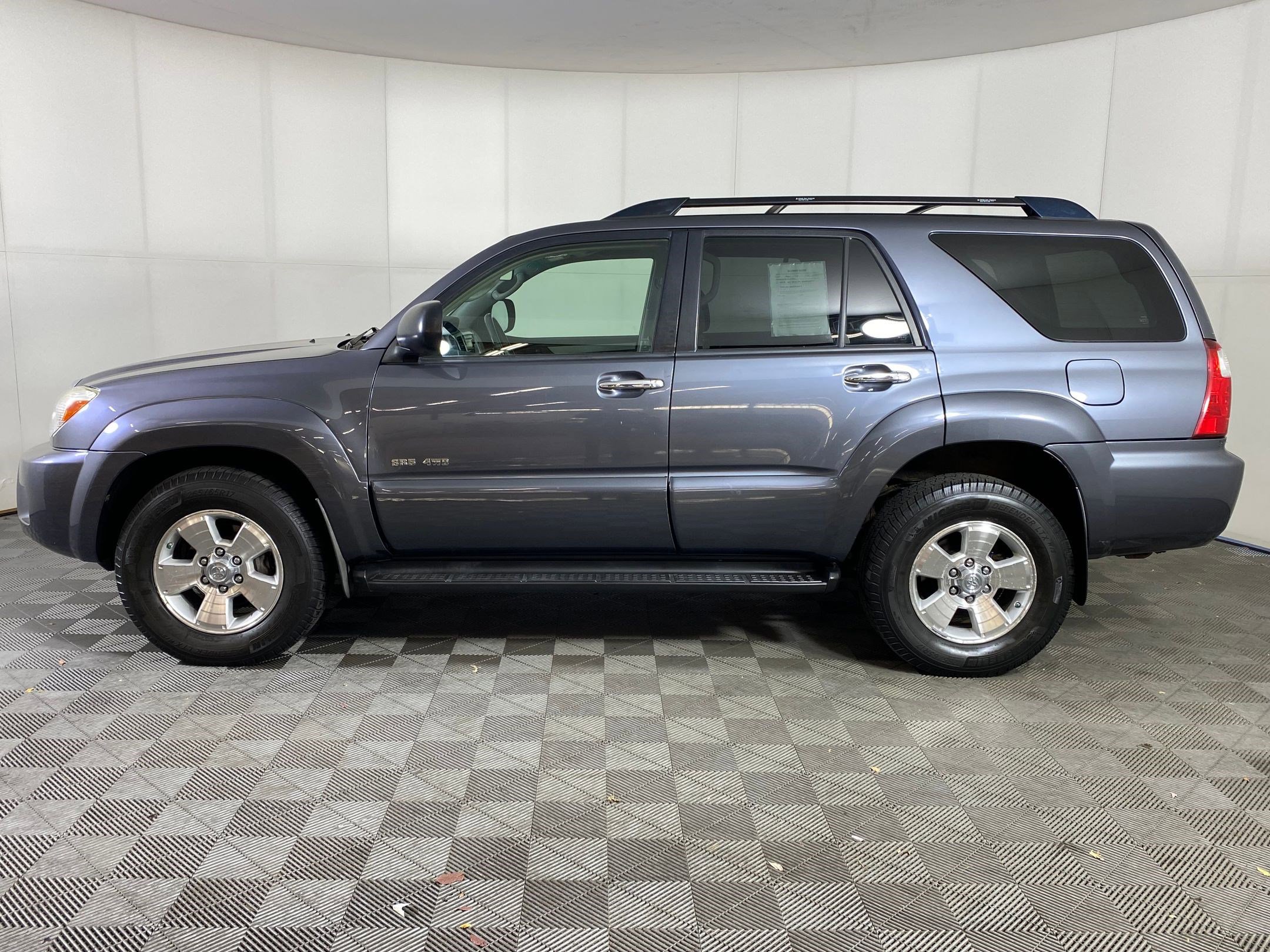 2008 Toyota 4Runner SR5 photo 2