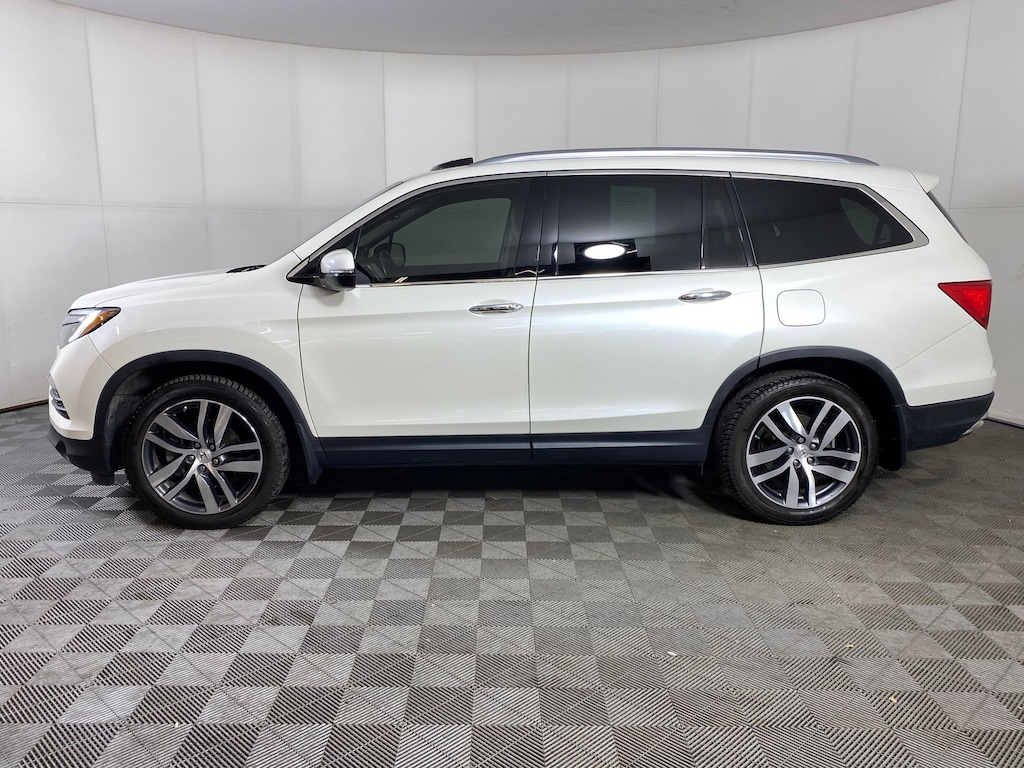 Used 2018 Honda Pilot Touring SUV