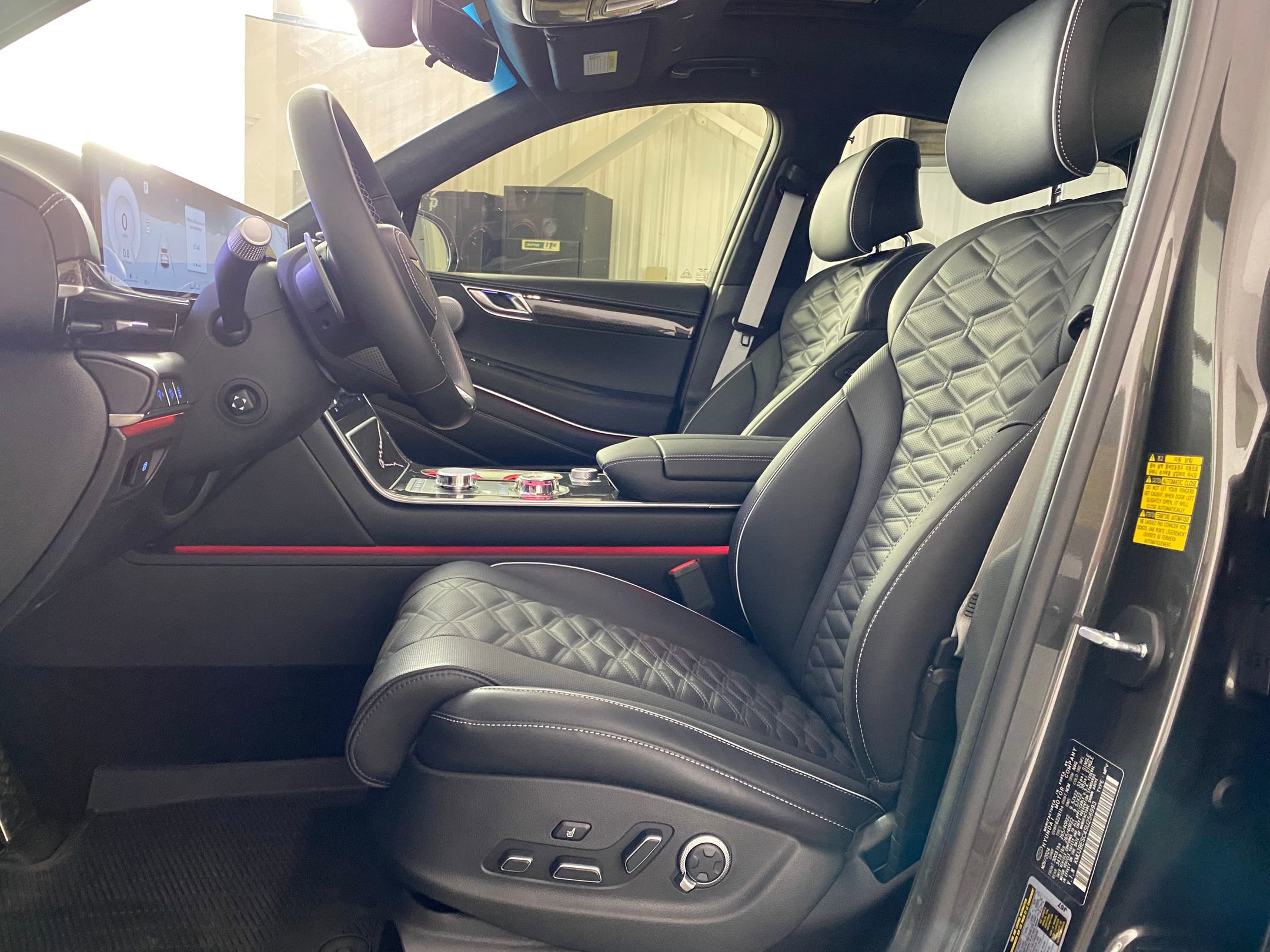 2025 Genesis GV80 Coupe 3.5T photo 2