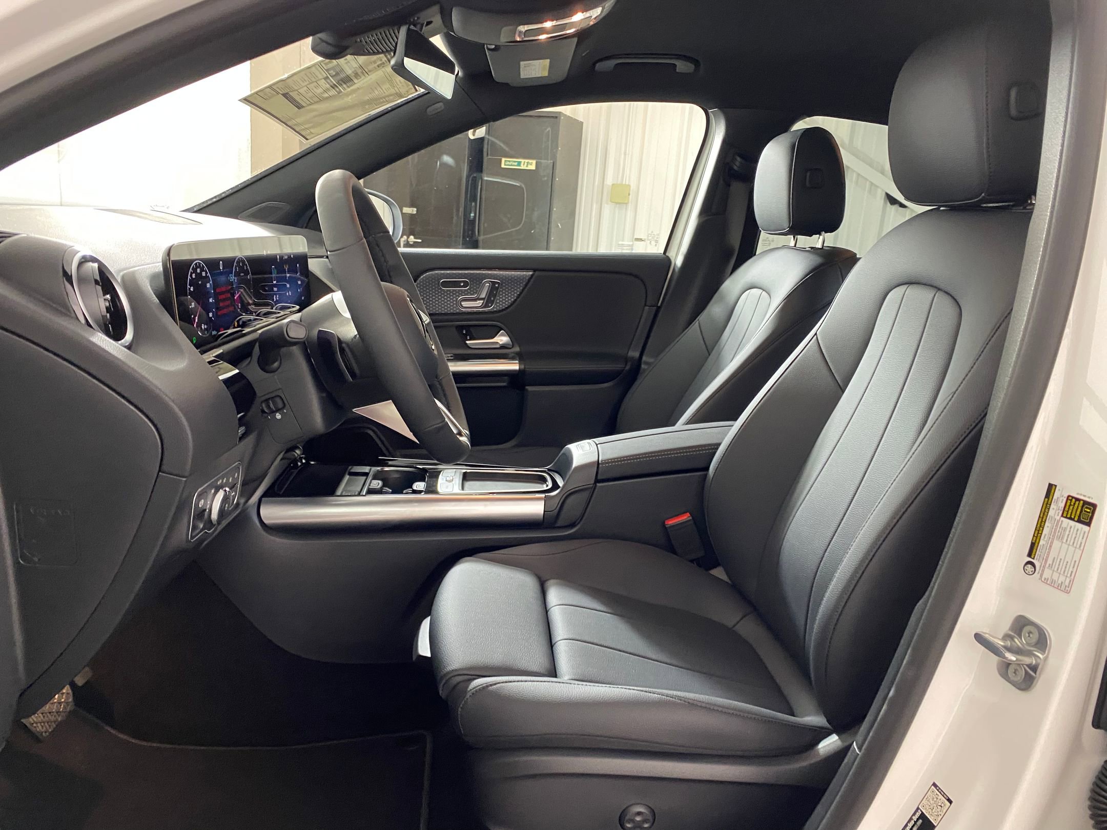 2026 Mercedes Benz GLA 250 4MATIC photo 2