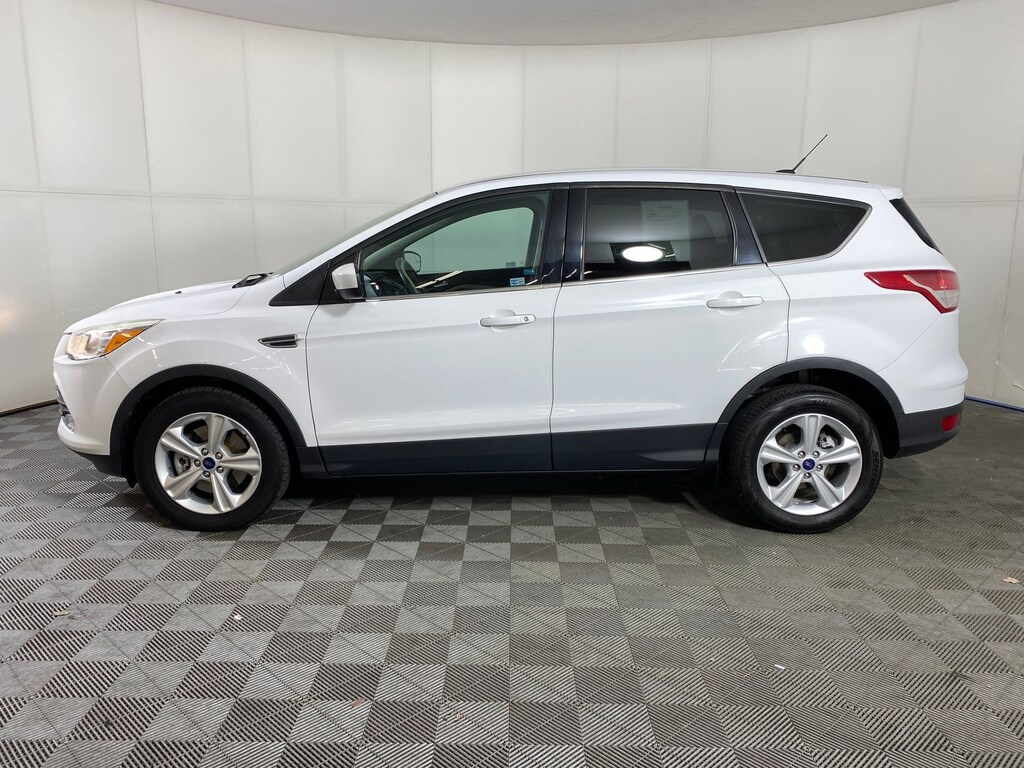 Used 2015 Ford Escape SE SUV