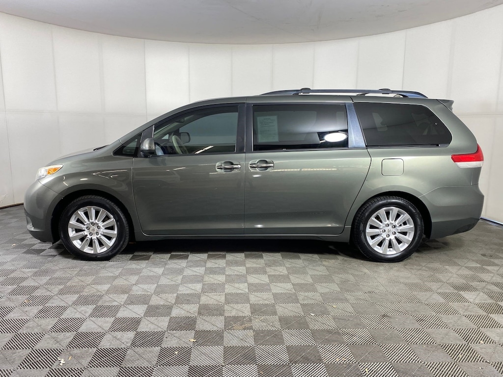 Used 2011 Toyota Sienna XLE Van