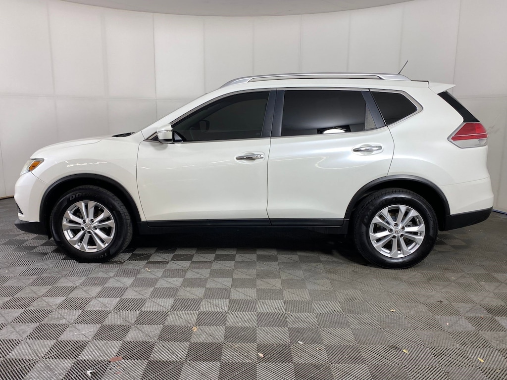 Used 2015 Nissan Rogue SV SUV