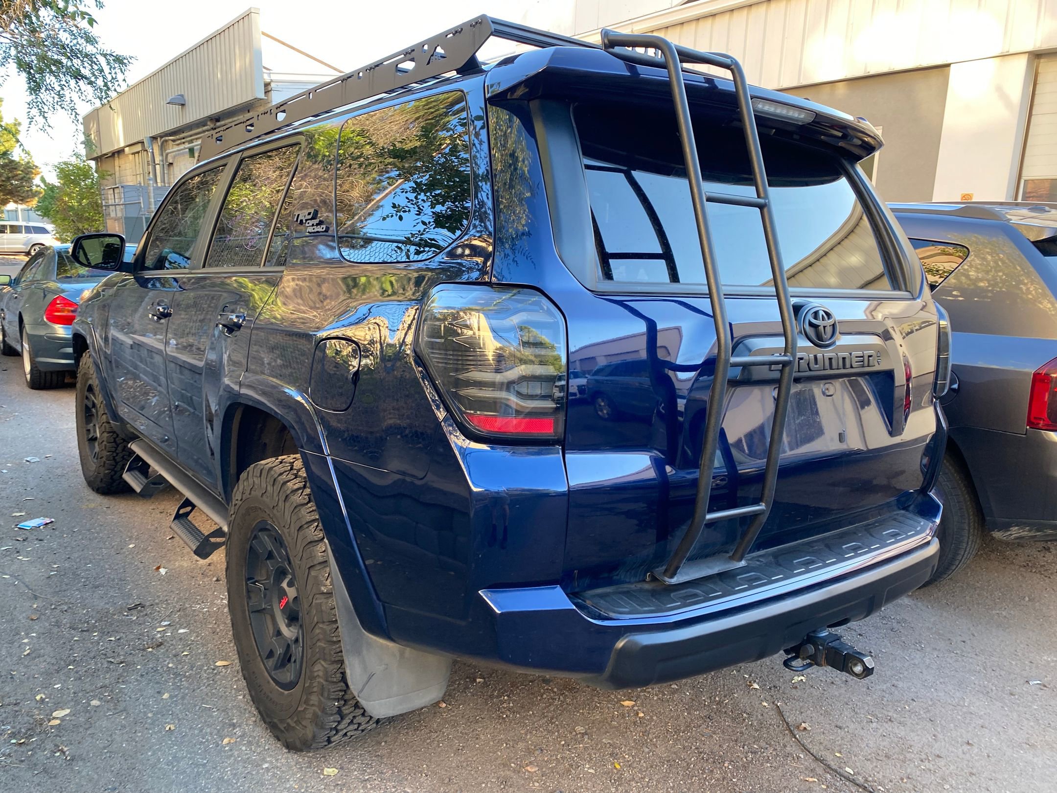 2023 Toyota 4Runner TRD Premium photo 2