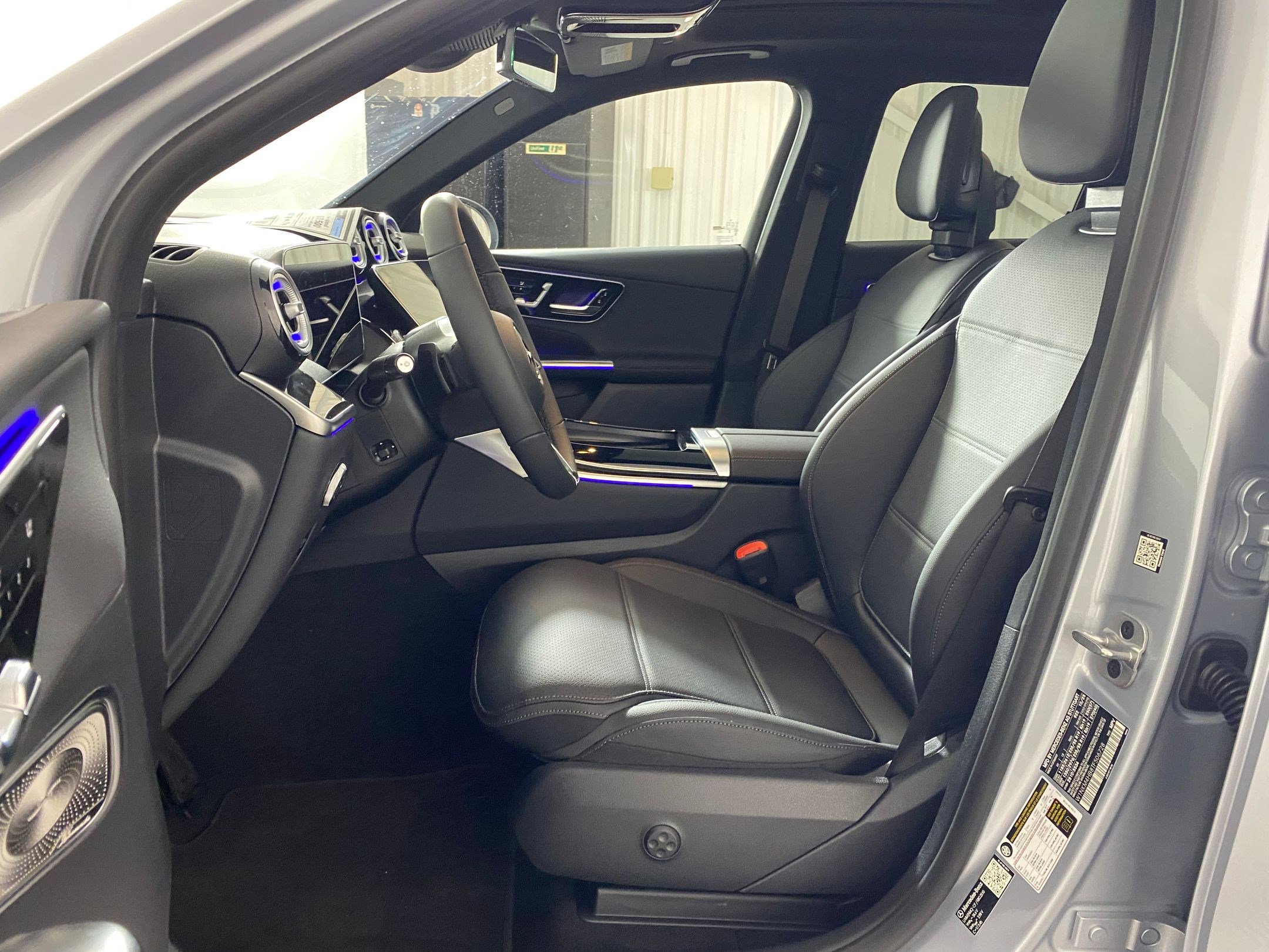 2026 Mercedes Benz GLC 300 4MATIC photo 4