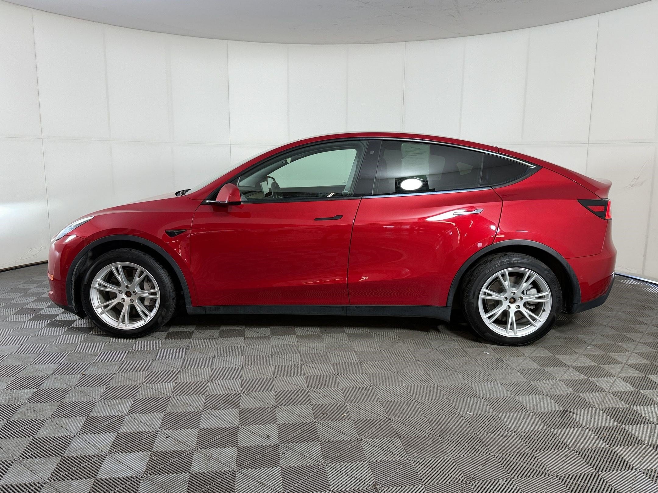 Used 2020 Tesla Model Y Long Range with VIN 5YJYGDEE7LF036431 for sale in Denver, CO