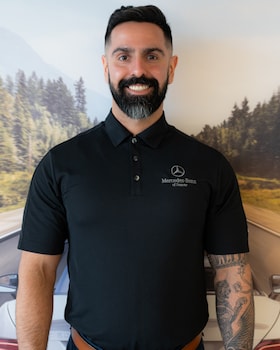 Staff member Max Yazdanfar from ID_0133902ad282