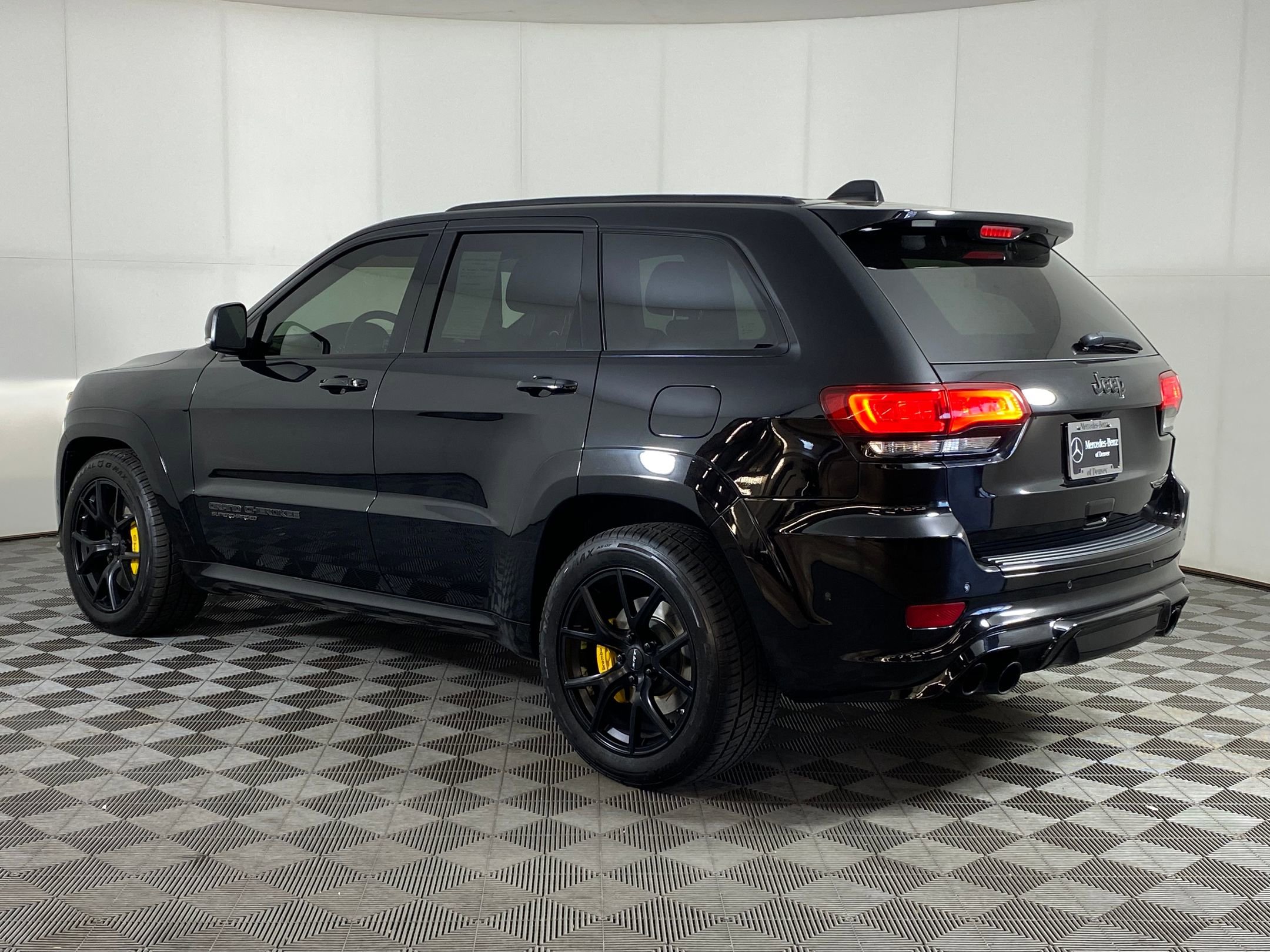 2021 Jeep Grand Cherokee Trackhawk photo 3