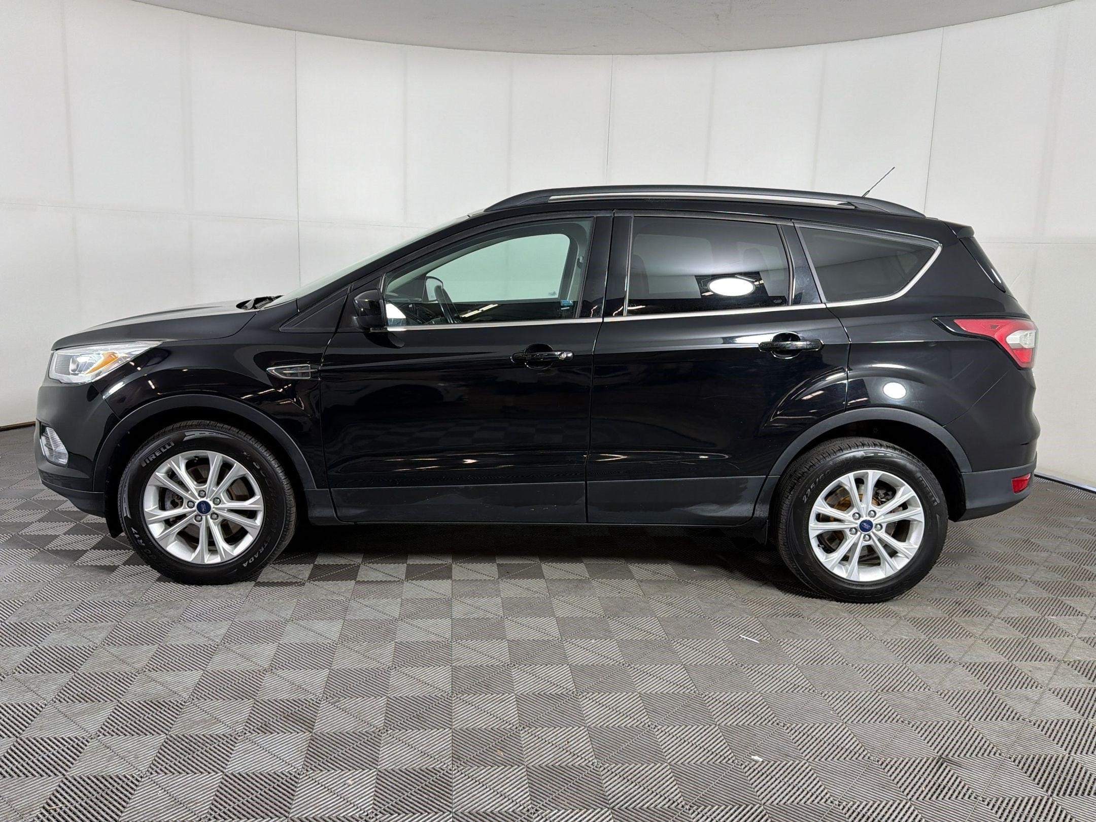 Escape SE Sport Utility