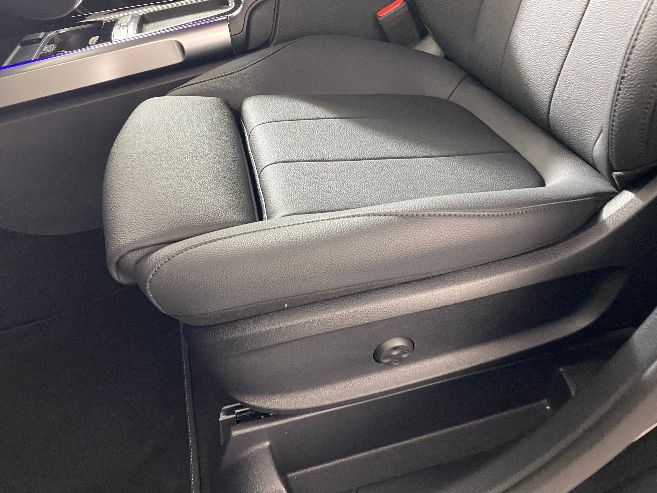 2025 Mercedes-Benz GLB Base - Photo 12