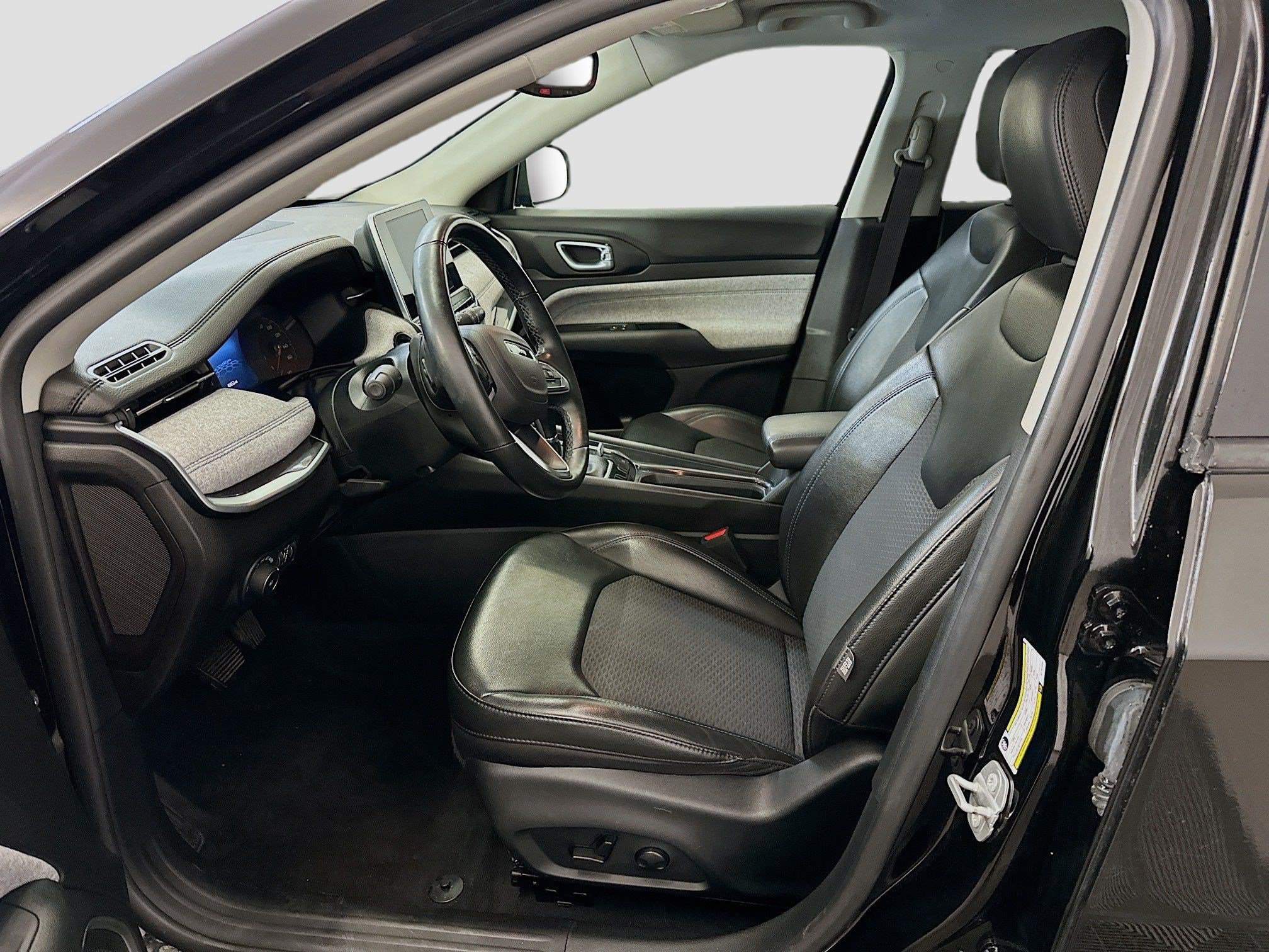 Compass Latitude Sport Utility