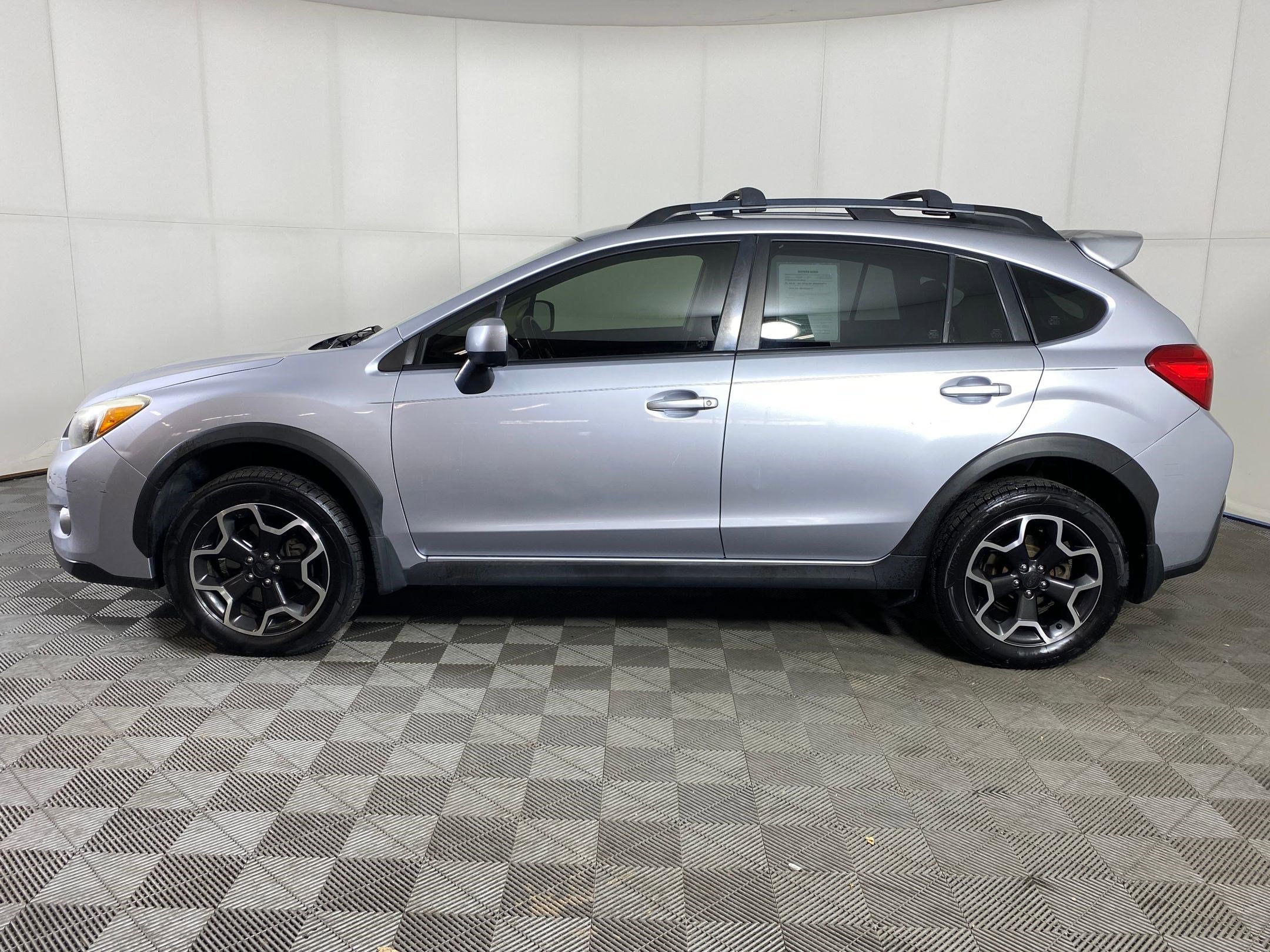 2014 Subaru Crosstrek Limited photo 2