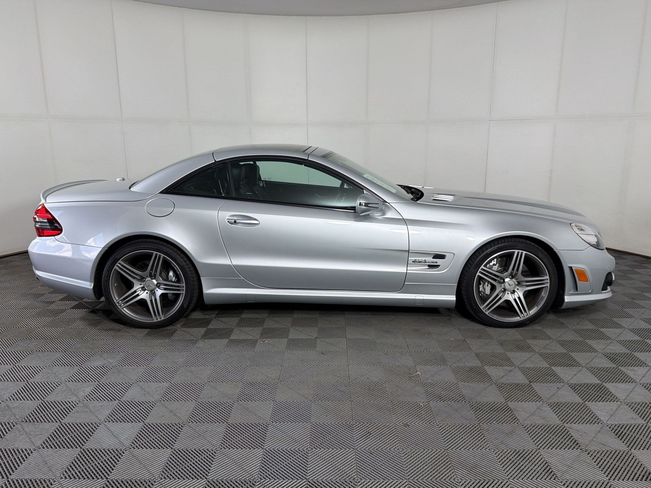 2009 Mercedes-Benz SL-Class Base Coupe