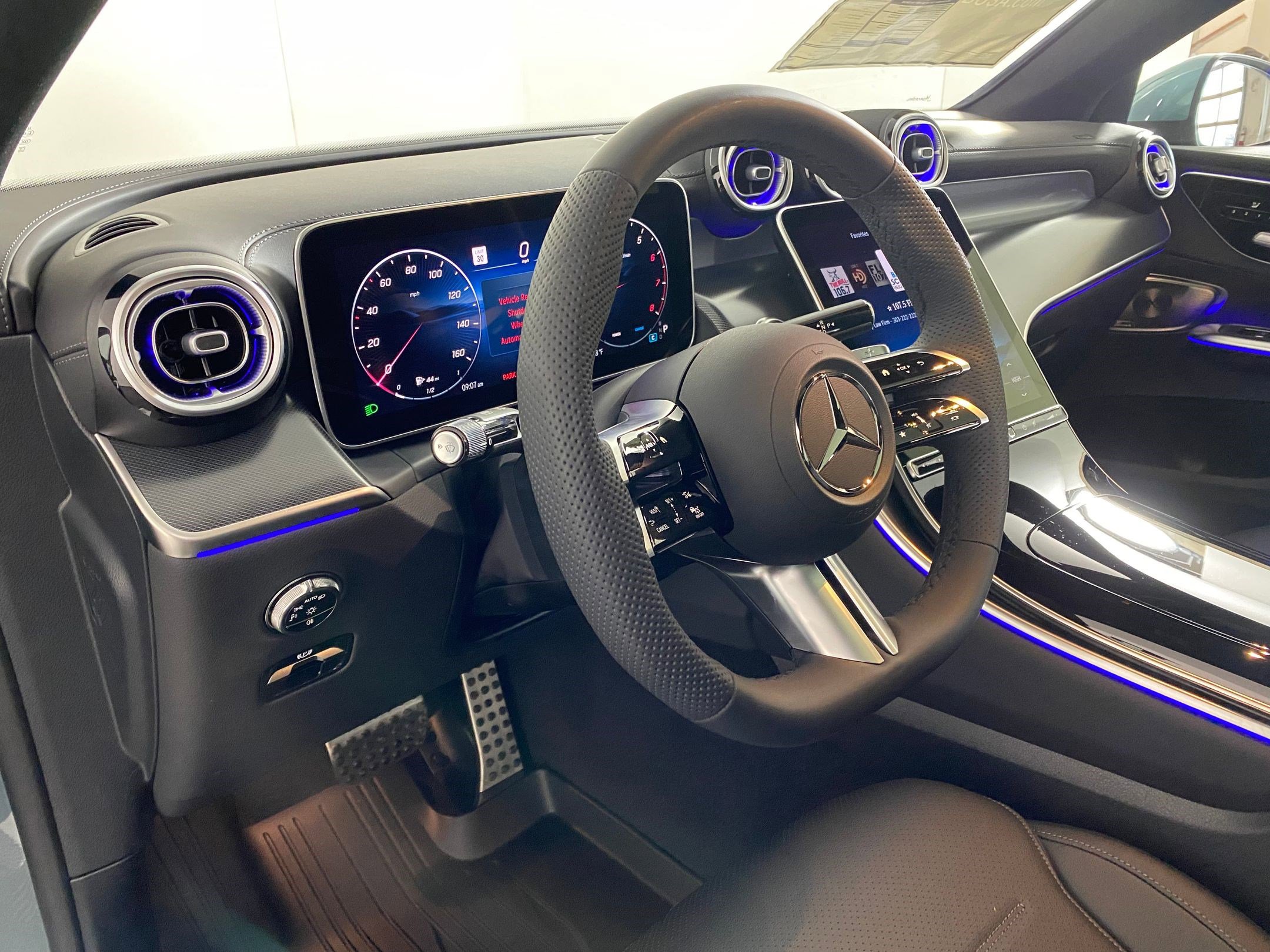 2026 Mercedes-Benz GLC Coupe GLC 300 - Photo 4
