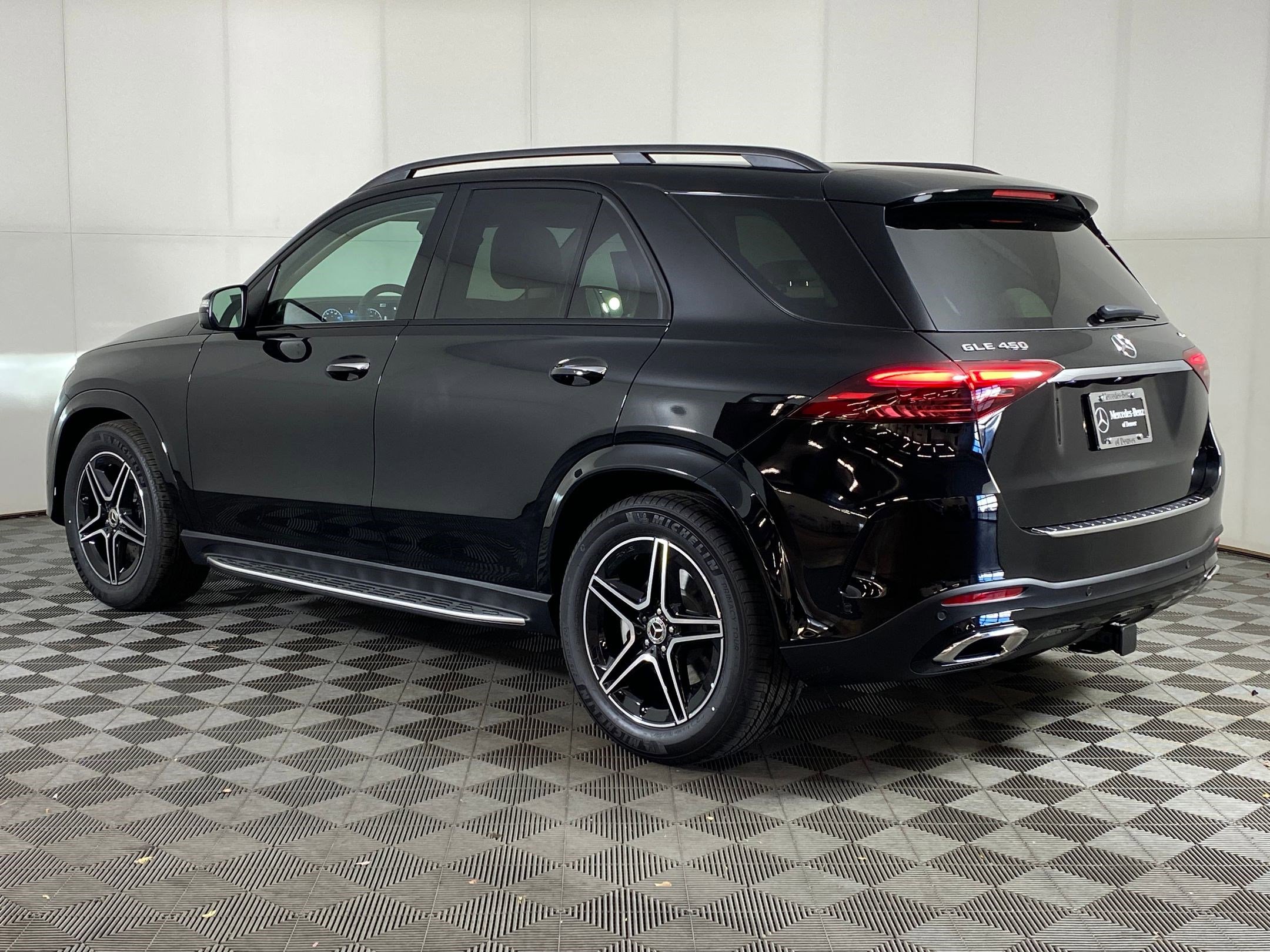 2026 Mercedes Benz GLE 450 4MATIC photo 2