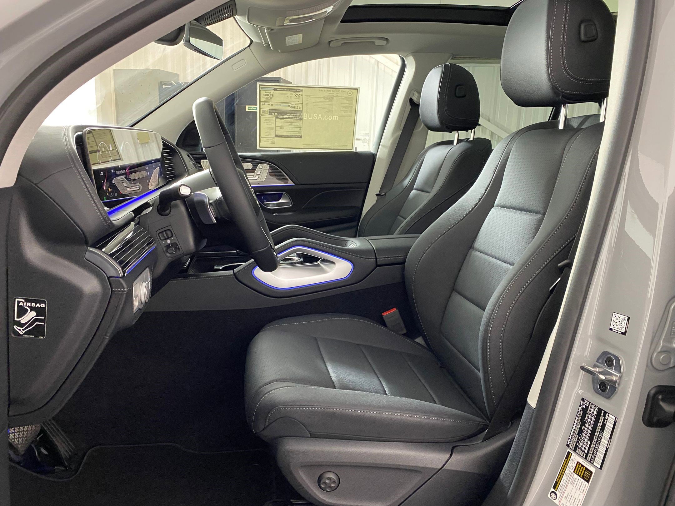 2025 Mercedes Benz GLE 350 4MATIC photo 4