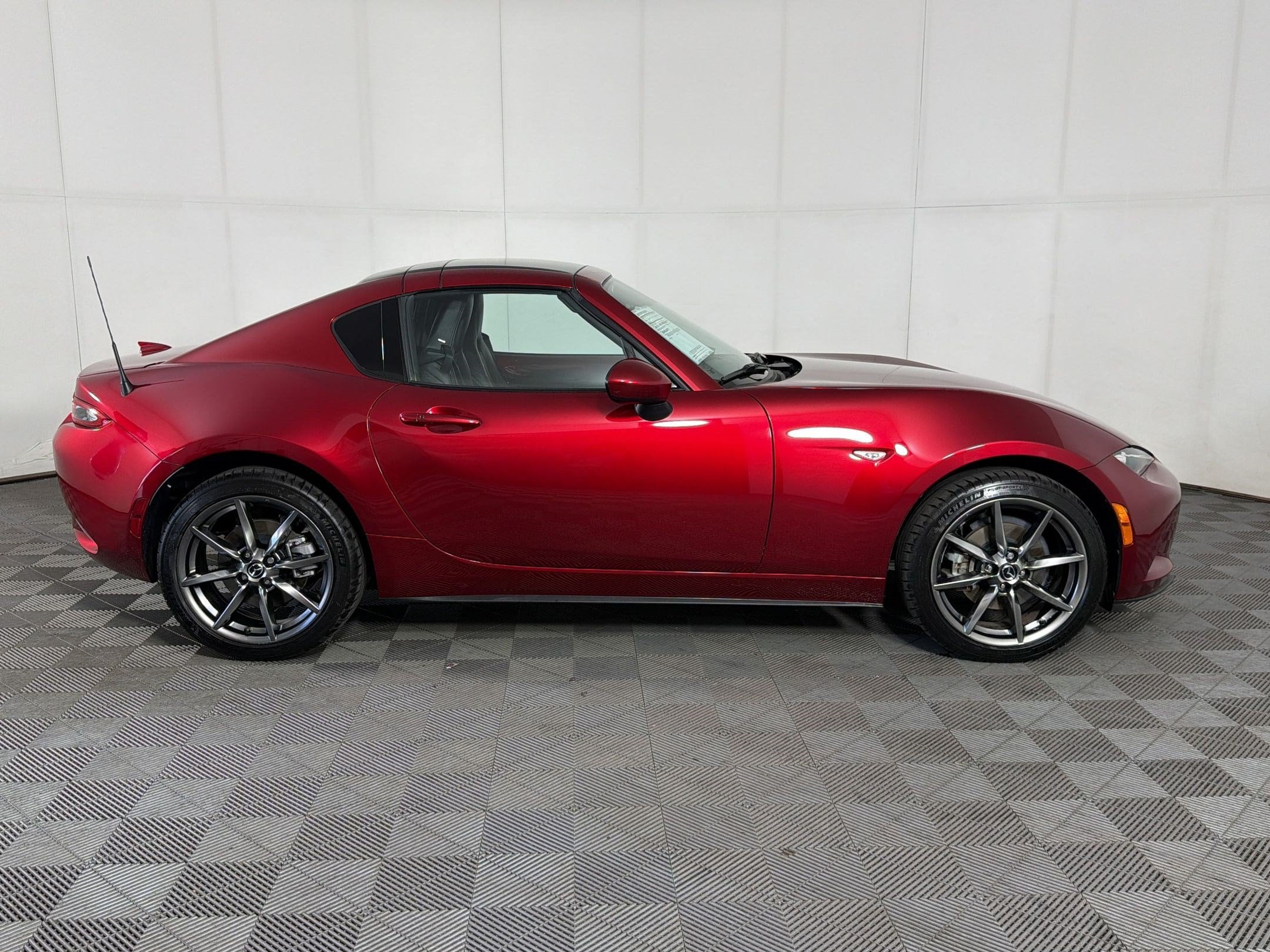 Mazda MX-5 Miata RF Grand Touring Convertible