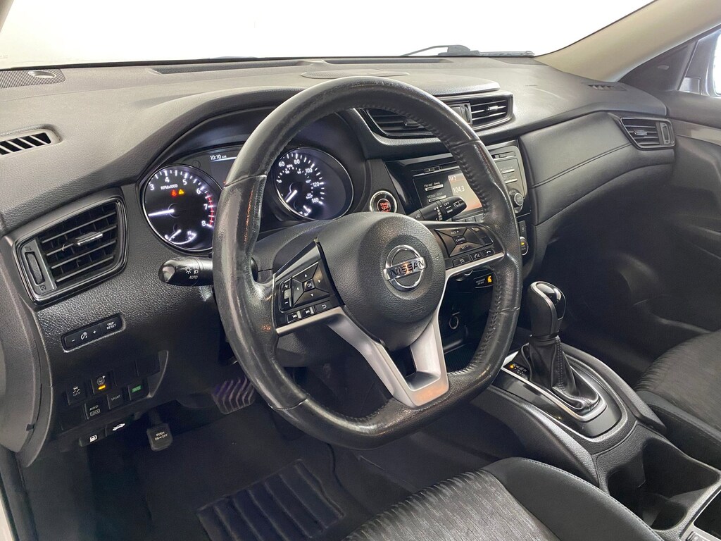 Used 2017 Nissan Rogue SV SUV