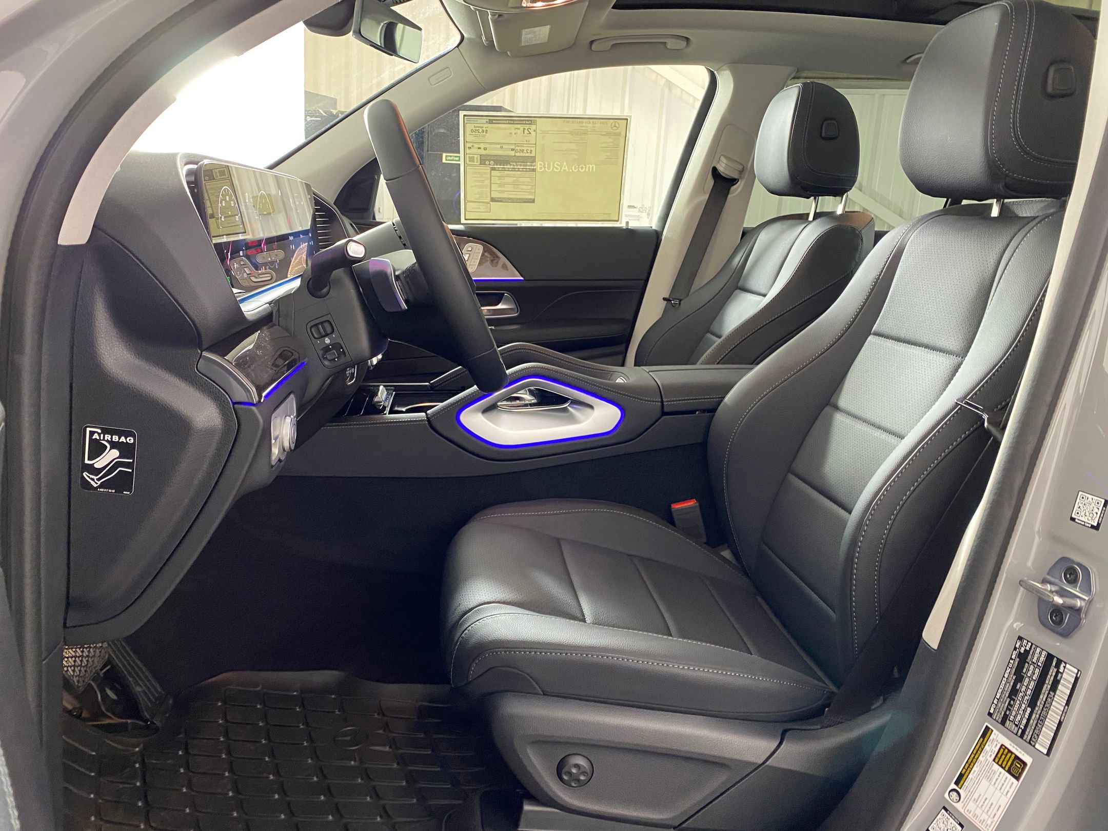 2026 Mercedes Benz GLE 450 4MATIC photo 3