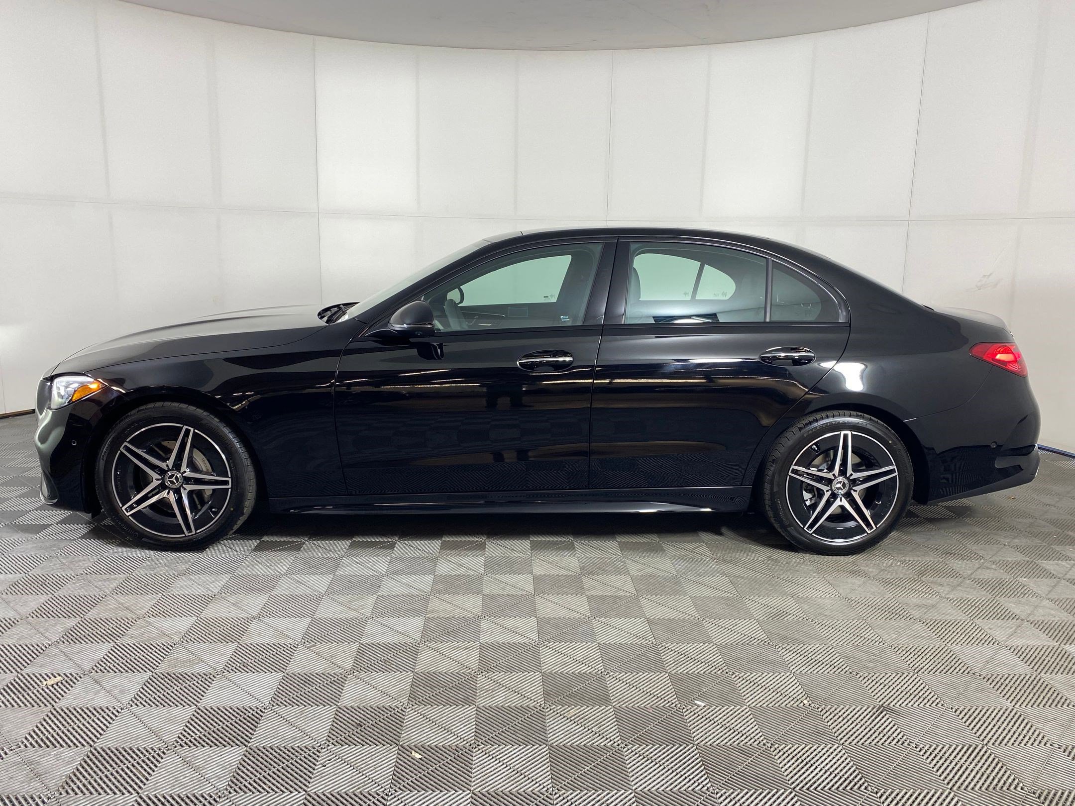 2025 Mercedes Benz C 300 4MATIC Sedan photo 2