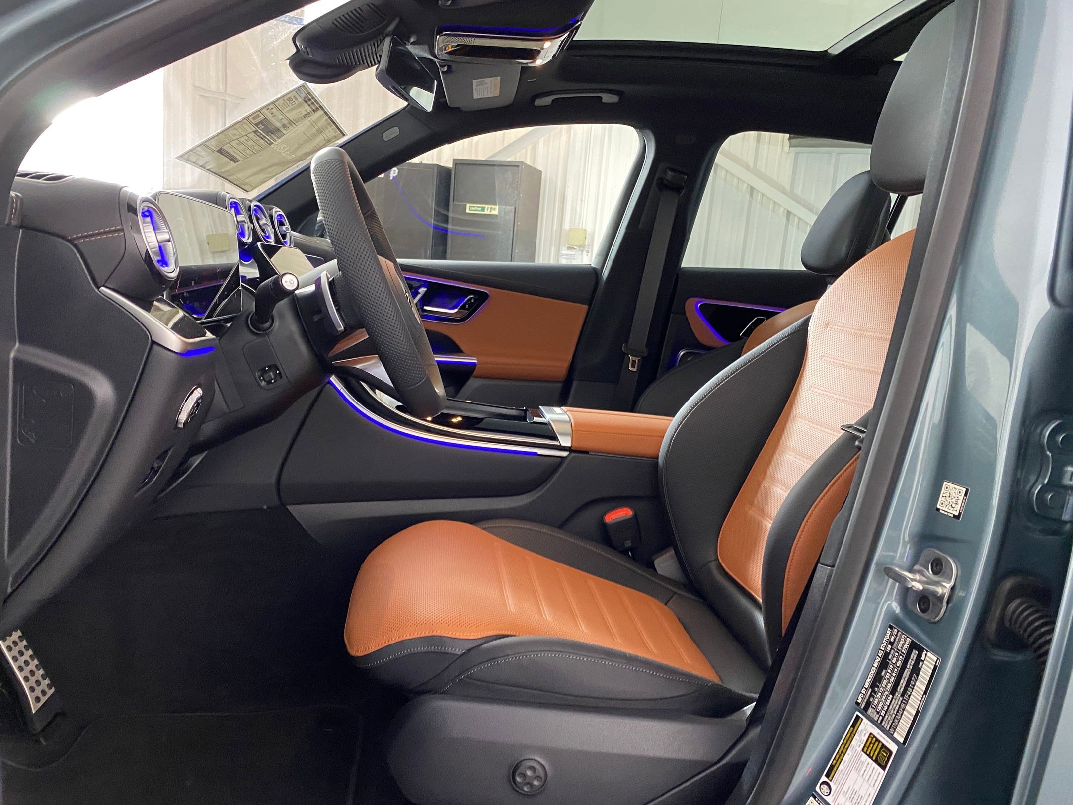 2026 Mercedes Benz GLC 300 4MATIC photo 4