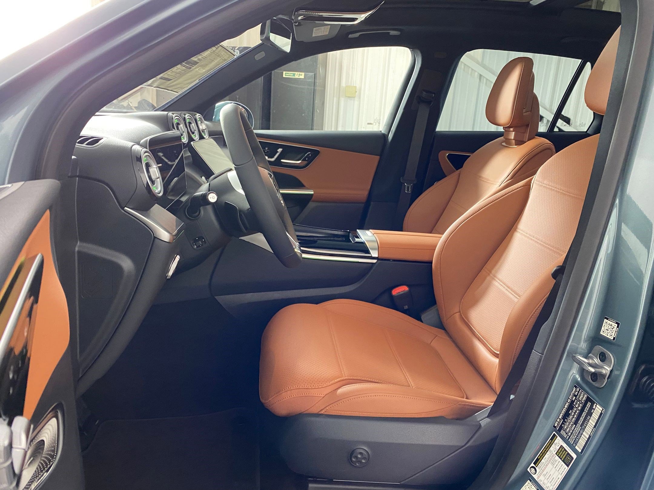 2026 Mercedes Benz GLC 300 4MATIC photo 4