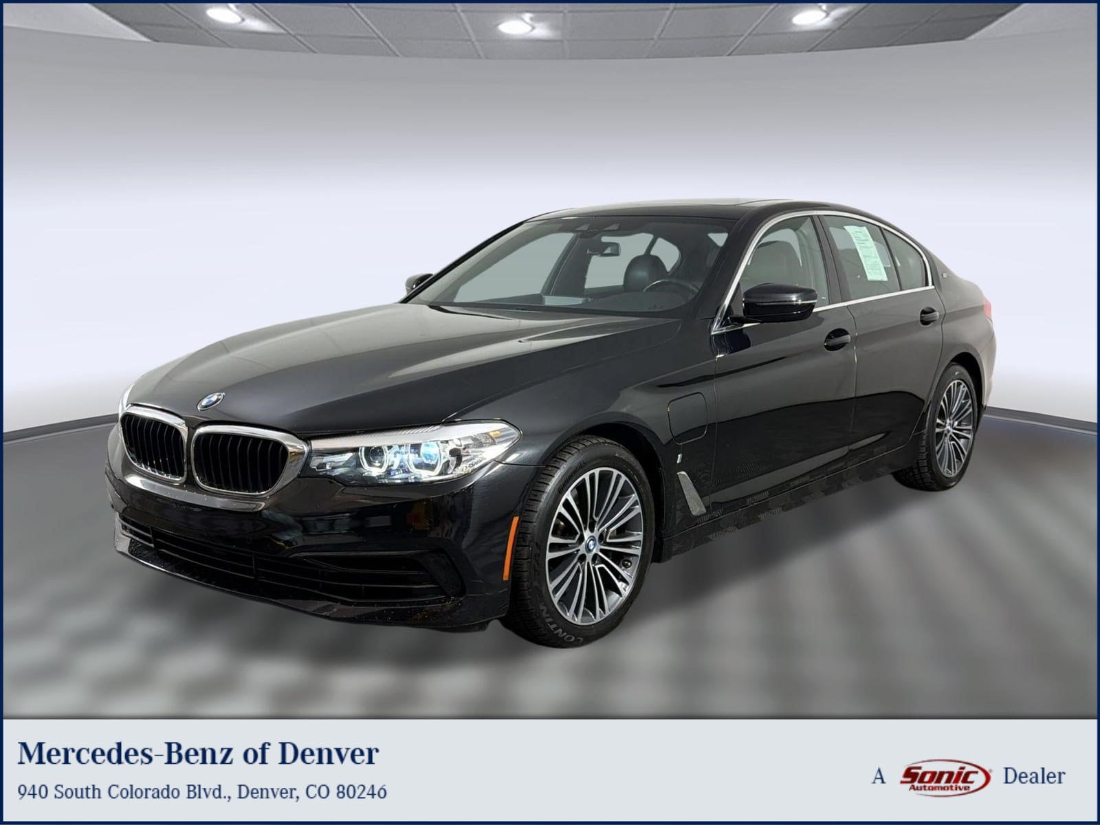 2019 BMW 5 Series 530e iPerformance Sedan's photo