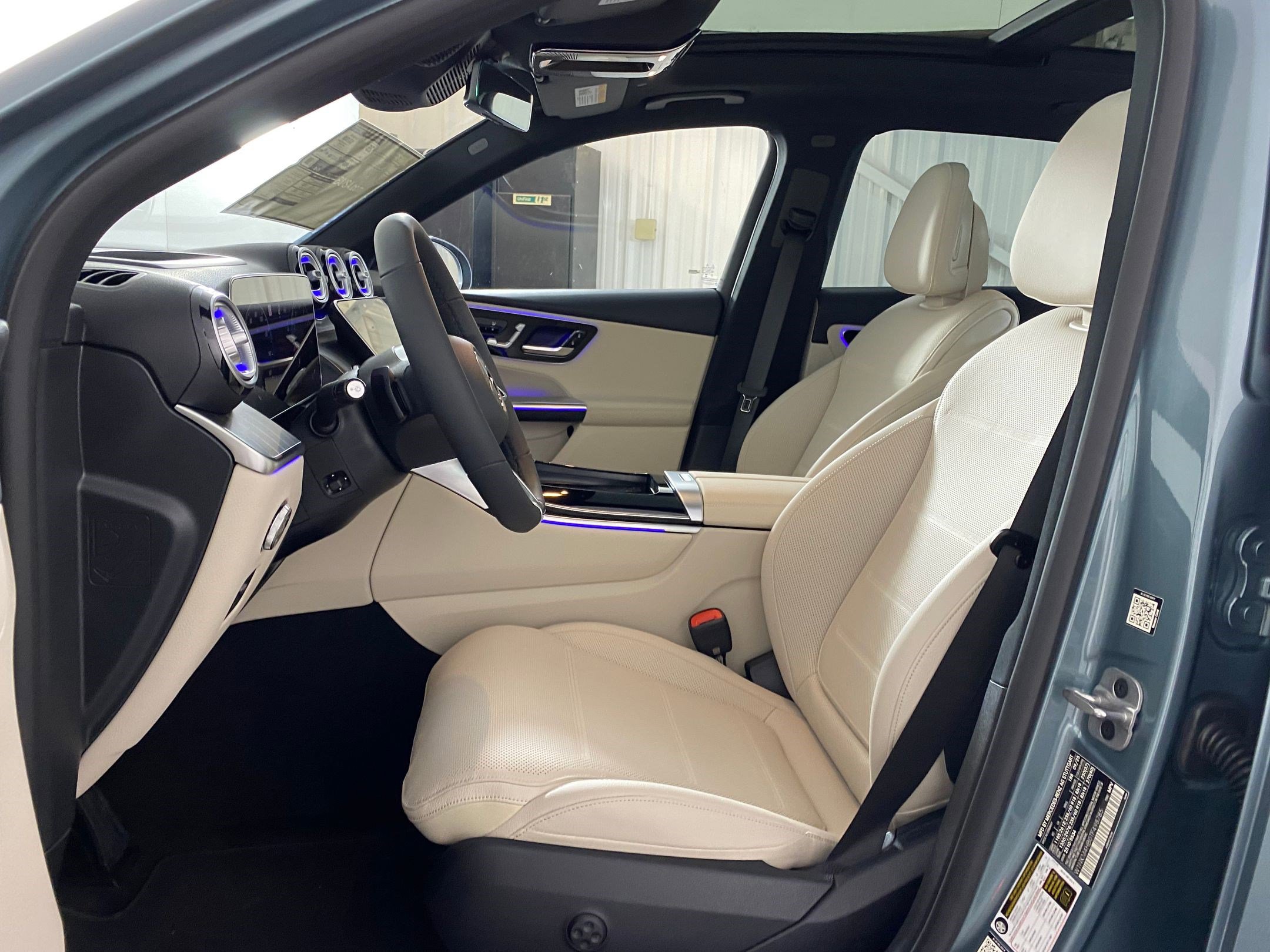 2026 Mercedes Benz GLC 300 4MATIC photo 4