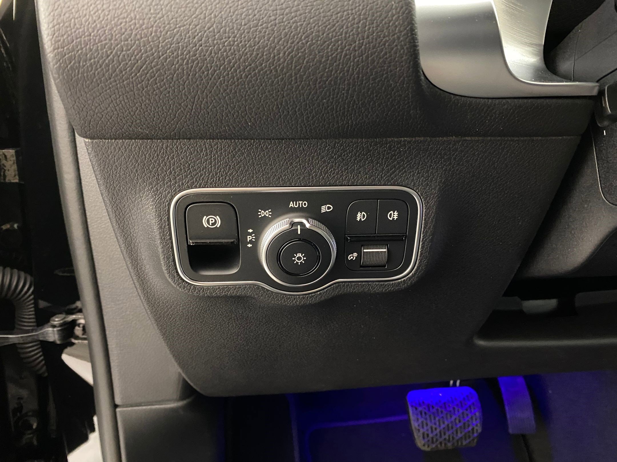 2025 Mercedes-Benz GLB Base - Photo 17